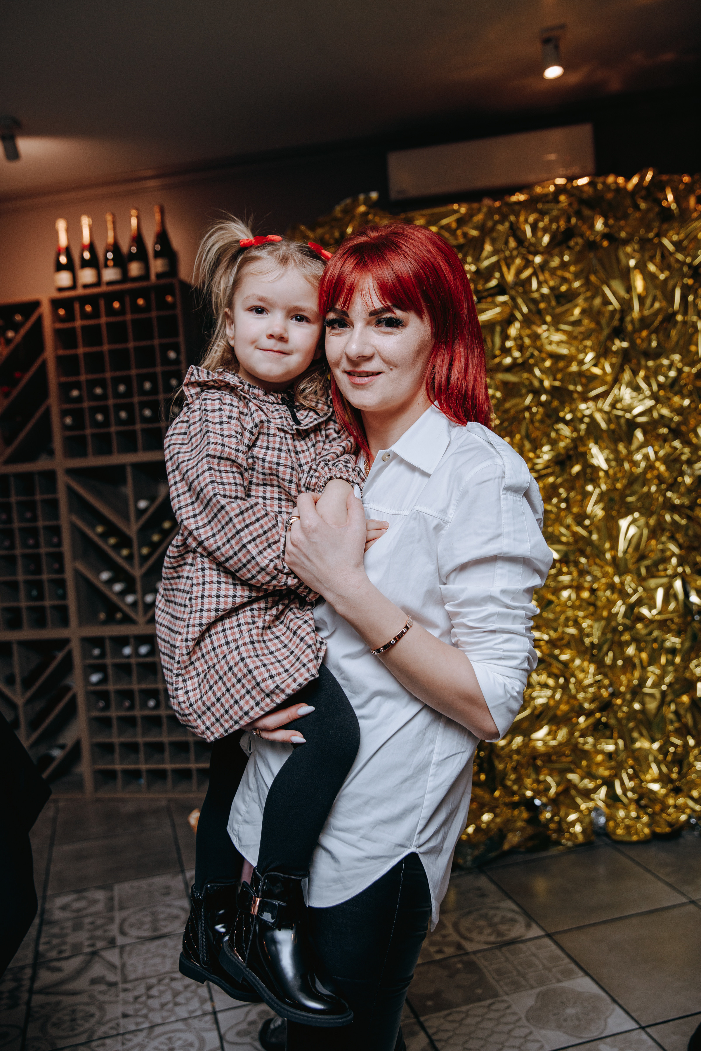 Crafty Christmas Party. Petru Gorea Photography | Family | Portrait | Fashion | Brand
