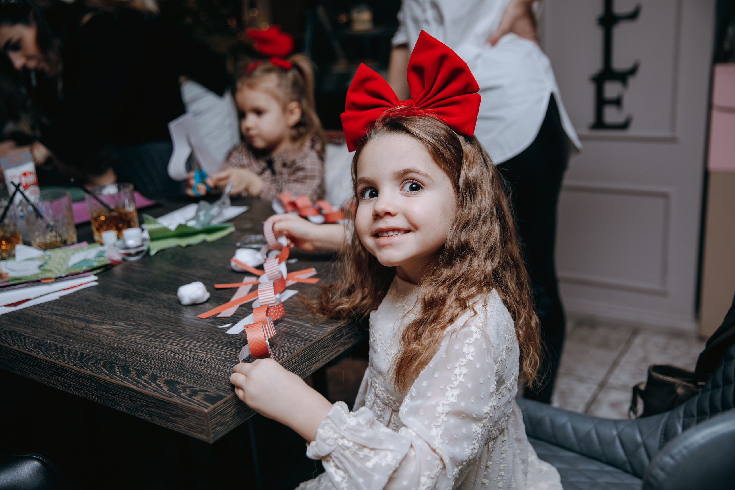 Crafty Christmas Party. Petru Gorea Photography | Family | Portrait | Fashion | Brand