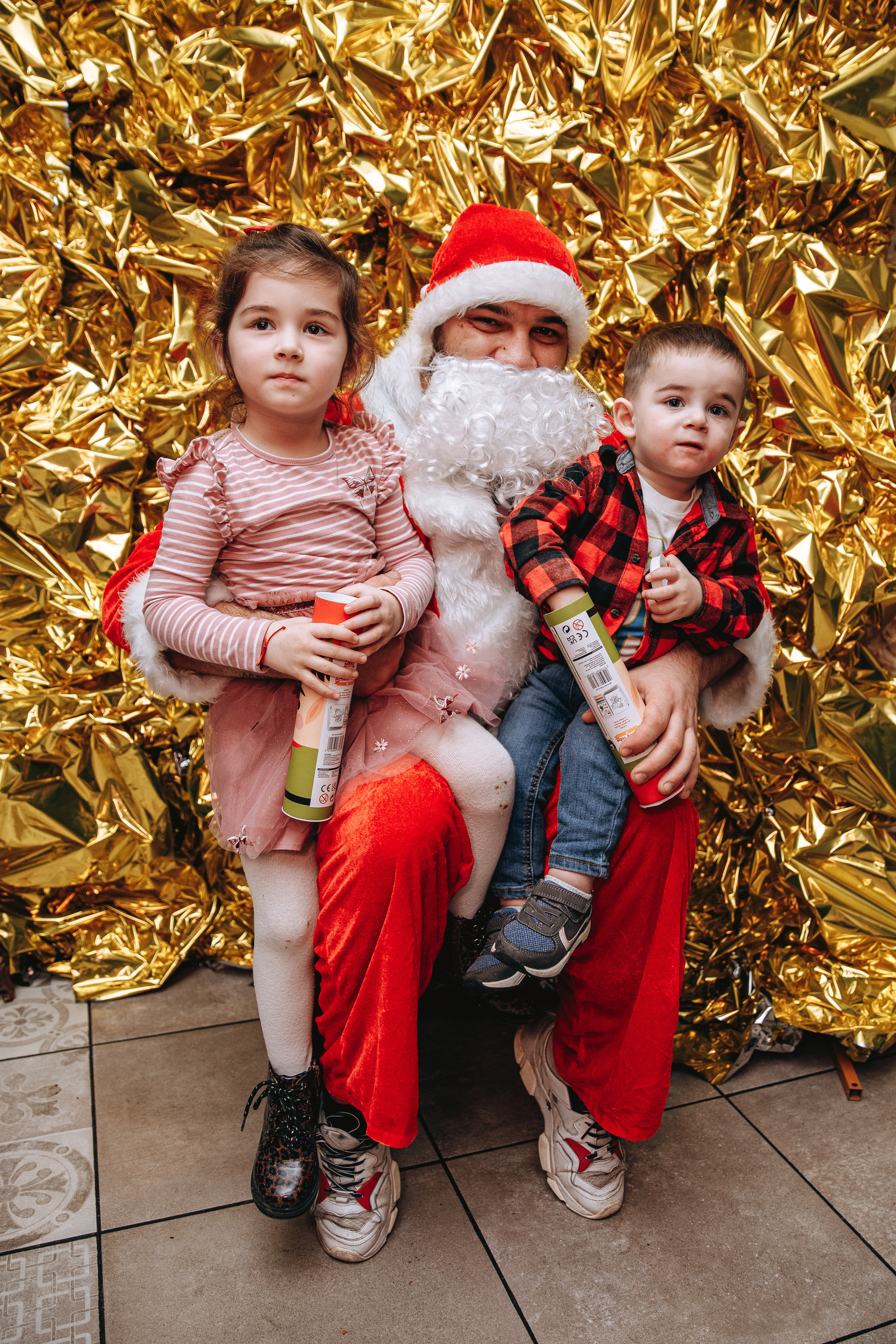 Cookies for Santa. Petru Gorea Photography | Family | Portrait | Fashion | Brand