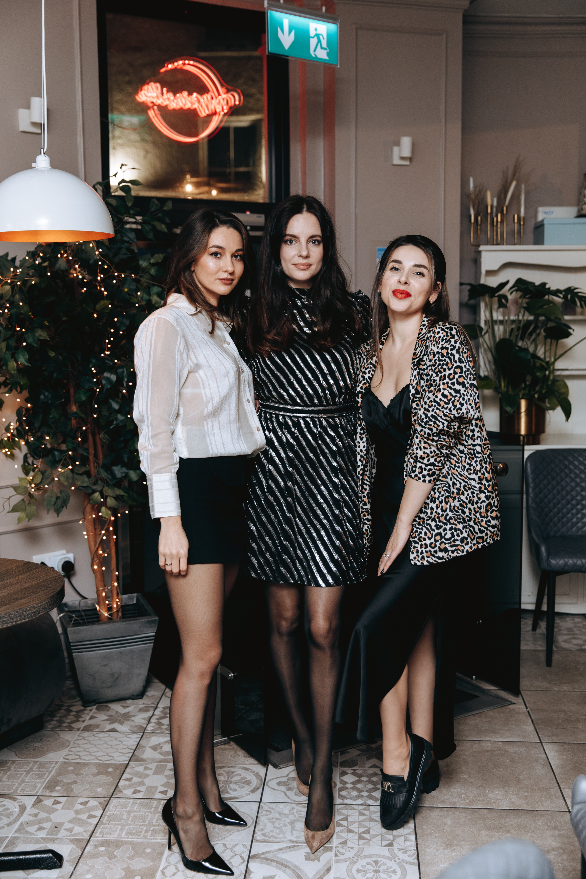 Painting with wine. Petru Gorea Photography | Family | Portrait | Fashion | Brand