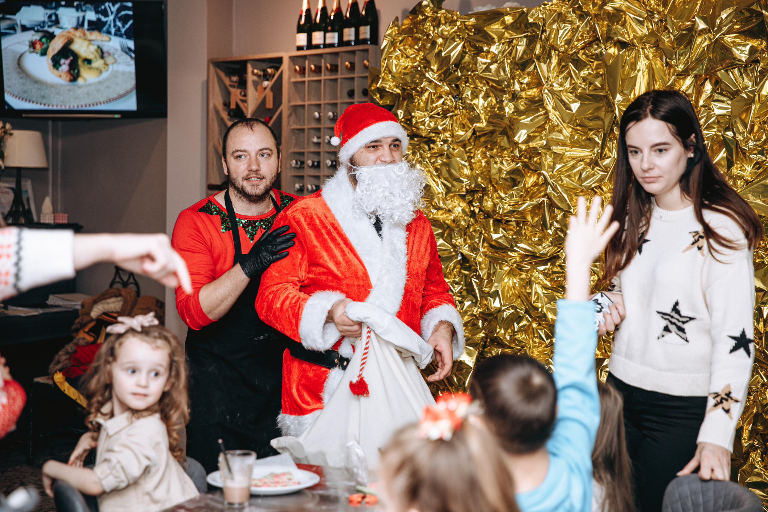 Cookies for Santa. Petru Gorea Photography | Family | Portrait | Fashion | Brand