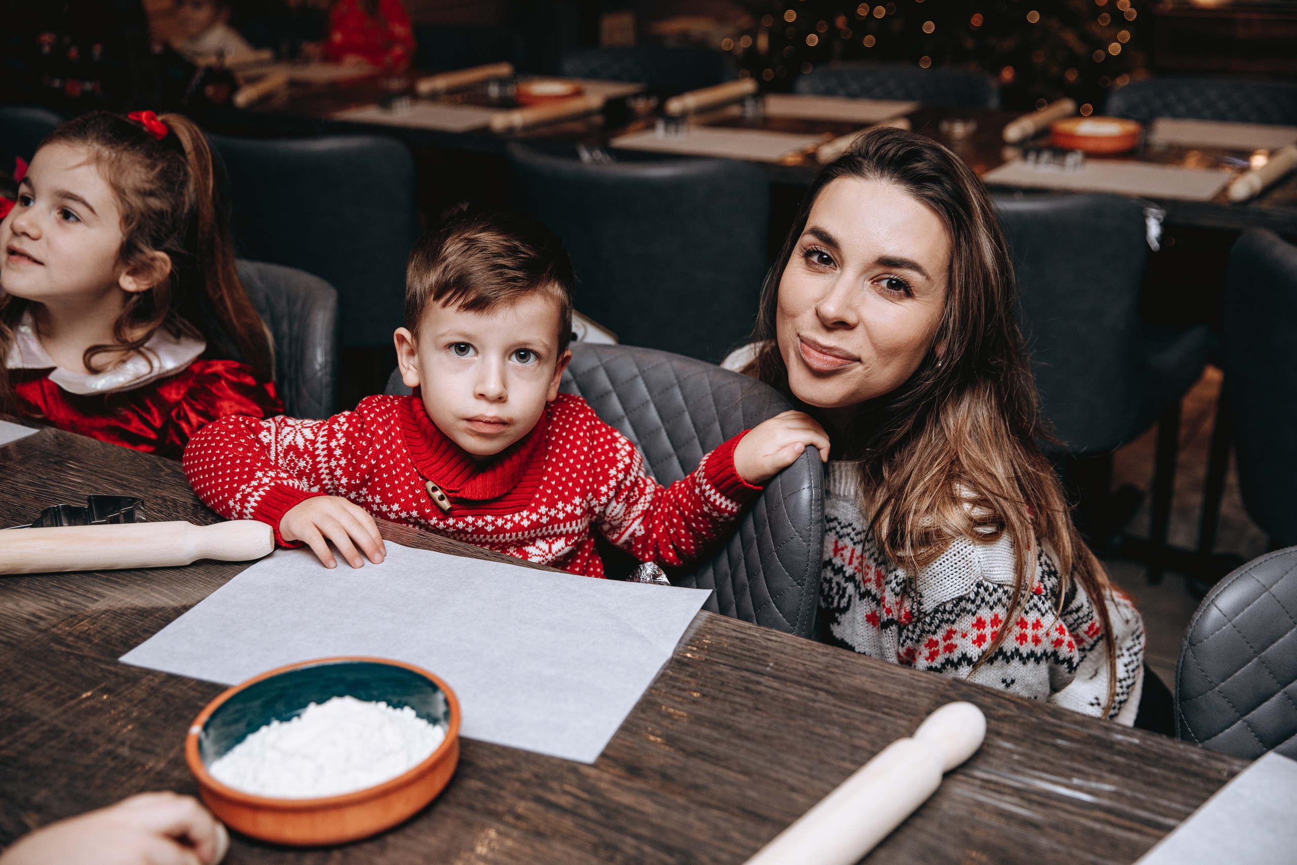Cookies for Santa. Petru Gorea Photography | Family | Portrait | Fashion | Brand