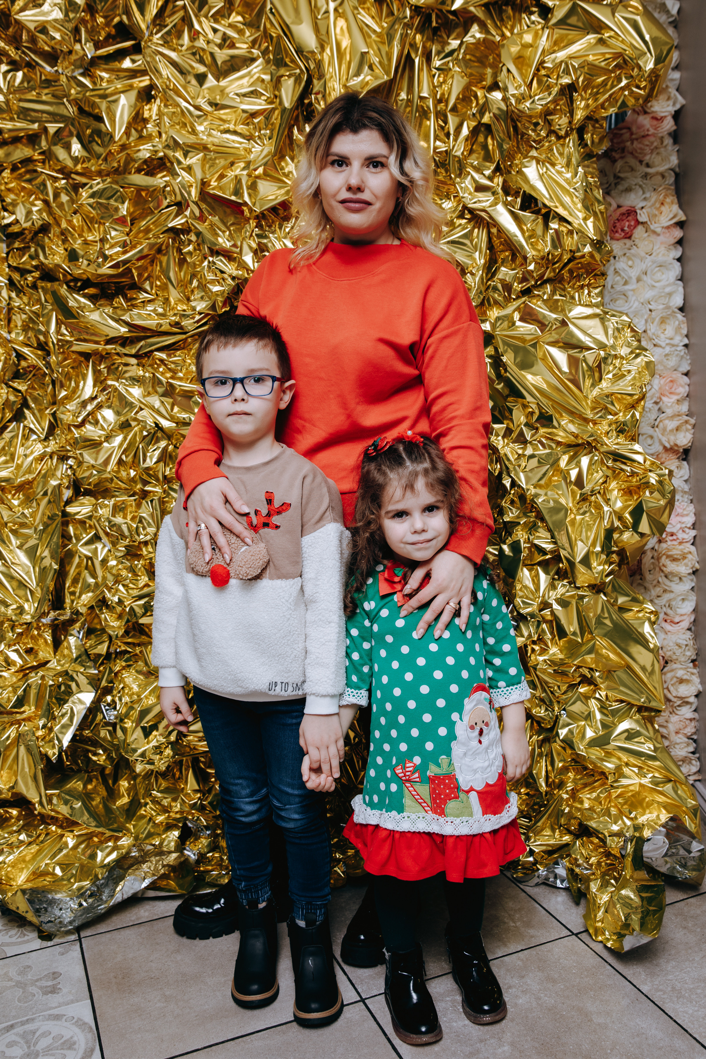 Crafty Christmas Party. Petru Gorea Photography | Family | Portrait | Fashion | Brand
