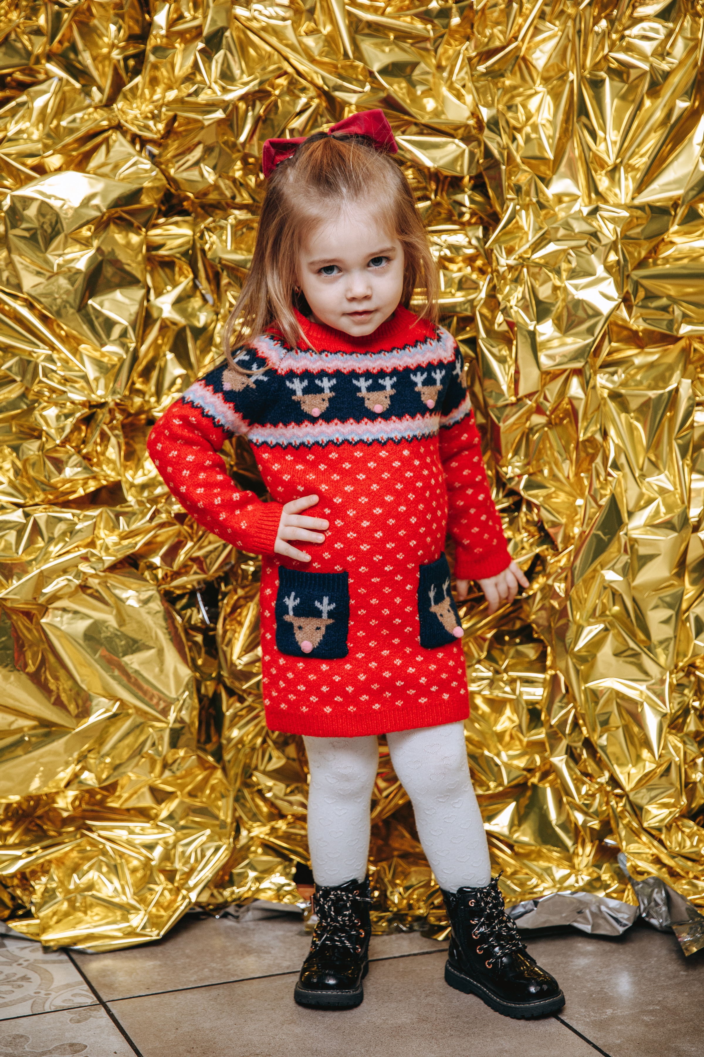 Cookies for Santa. Petru Gorea Photography | Family | Portrait | Fashion | Brand