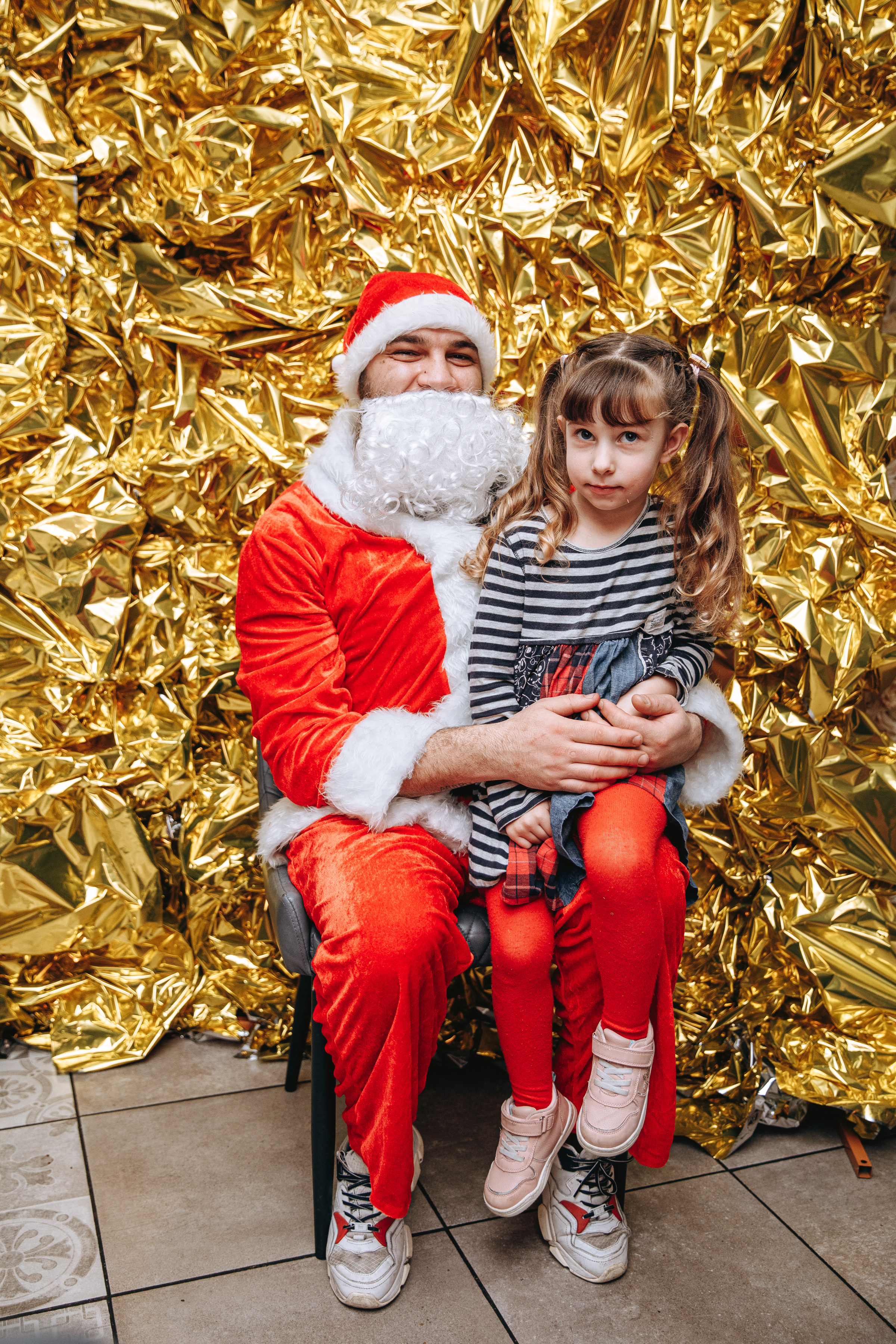 Cookies for Santa. Petru Gorea Photography | Family | Portrait | Fashion | Brand
