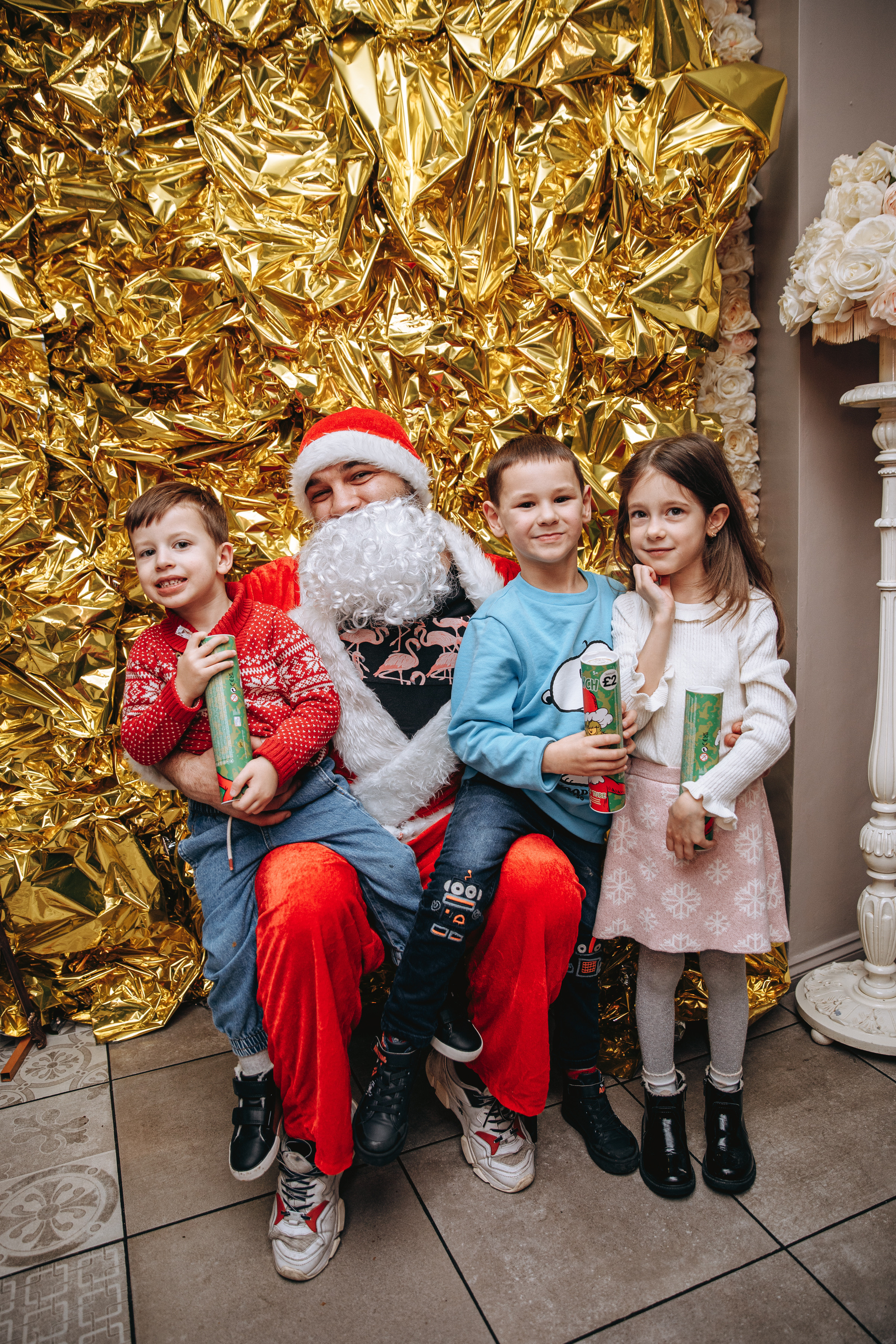 Cookies for Santa. Petru Gorea Photography | Family | Portrait | Fashion | Brand