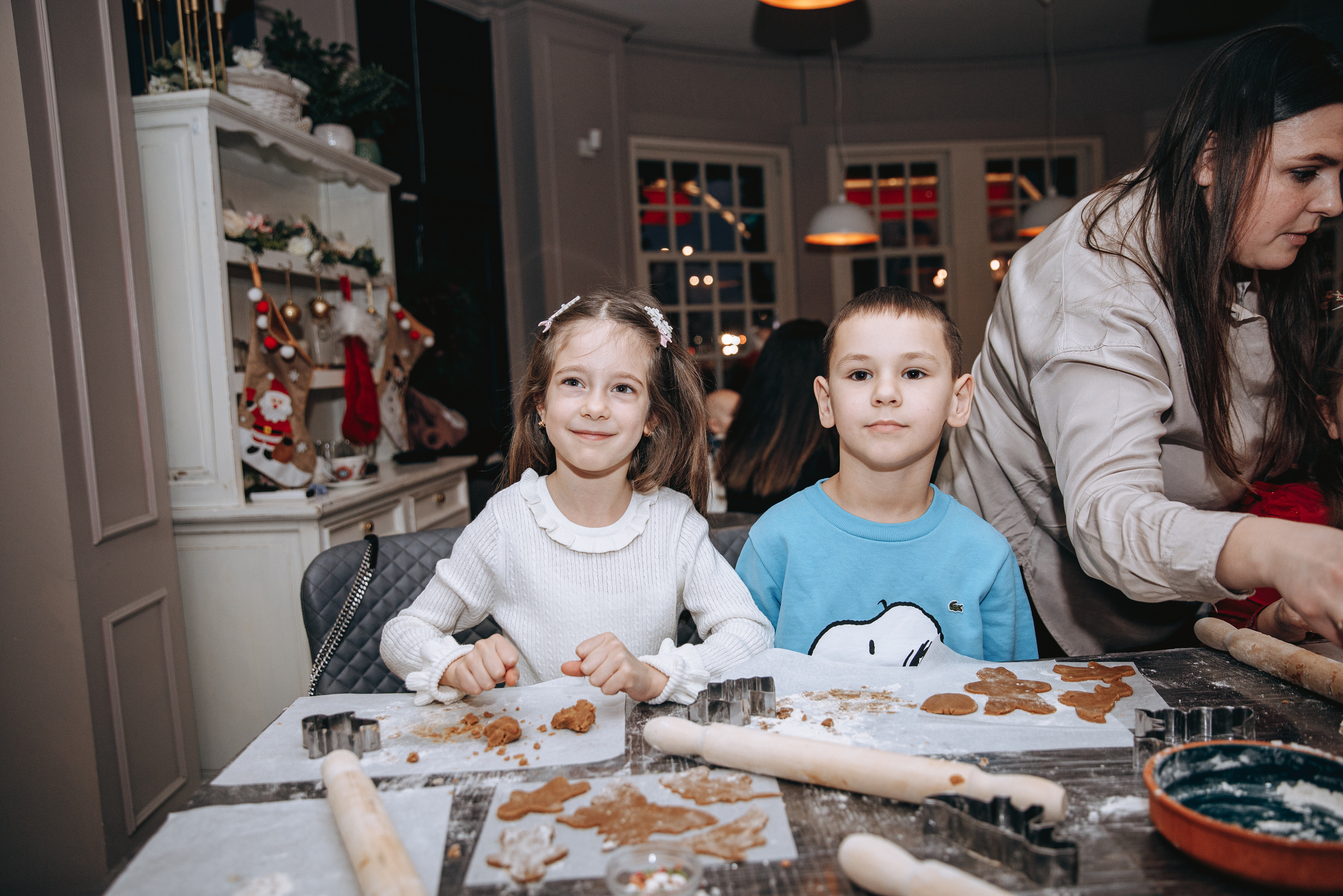 Cookies for Santa. Petru Gorea Photography | Family | Portrait | Fashion | Brand
