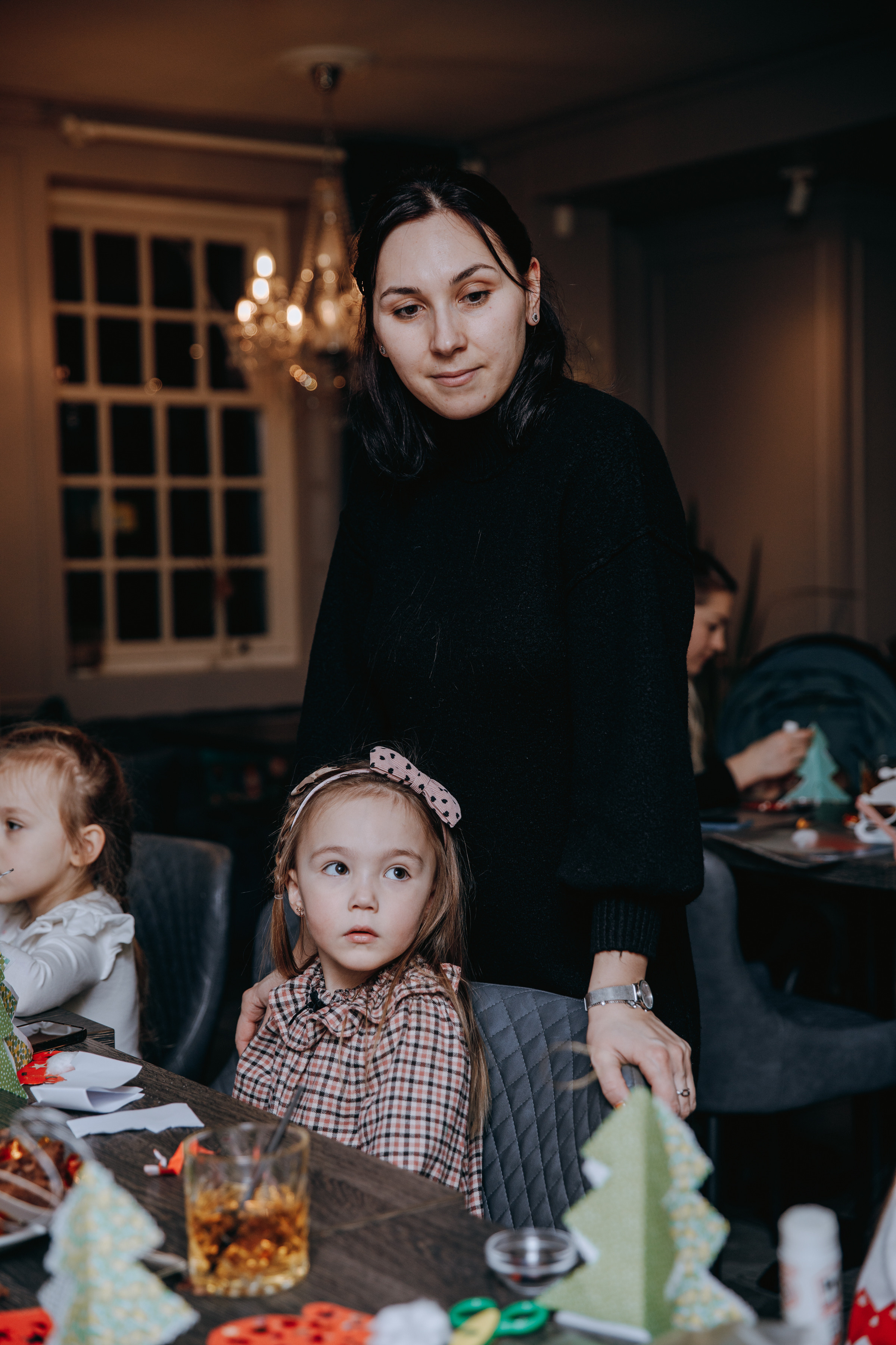 Crafty Christmas Party. Petru Gorea Photography | Family | Portrait | Fashion | Brand