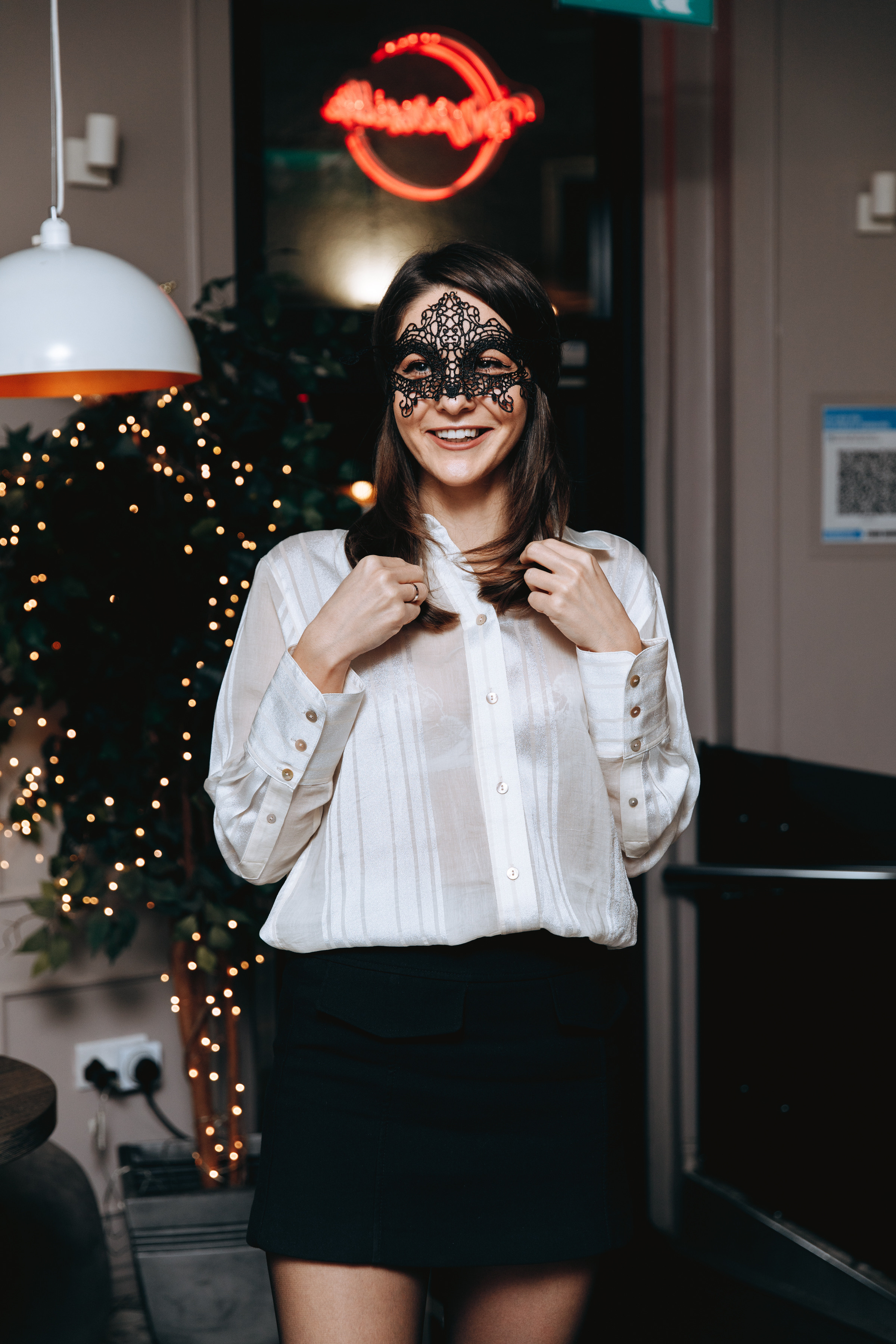 Painting with wine. Petru Gorea Photography | Family | Portrait | Fashion | Brand