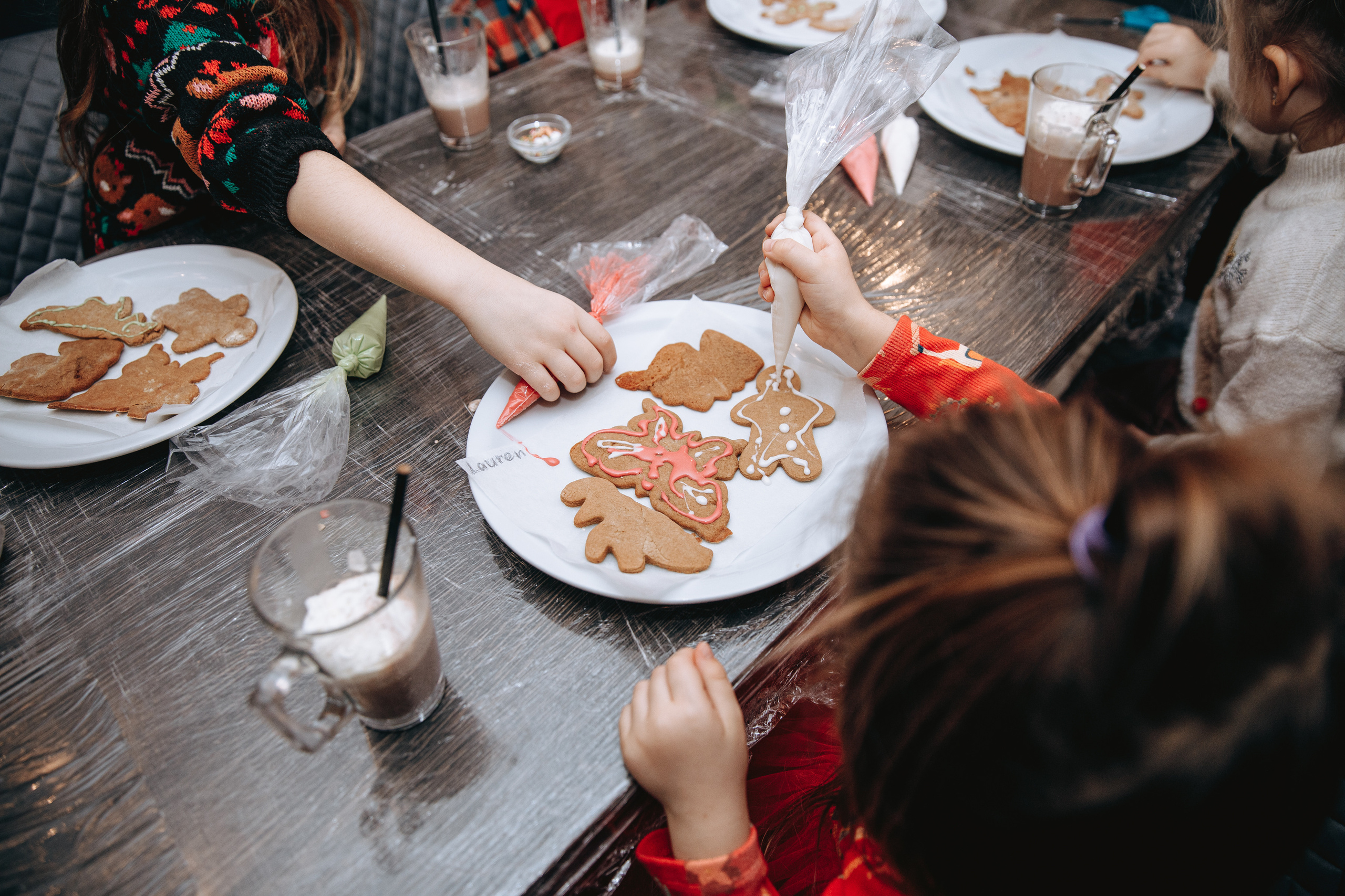 Cookies for Santa. Petru Gorea Photography | Family | Portrait | Fashion | Brand