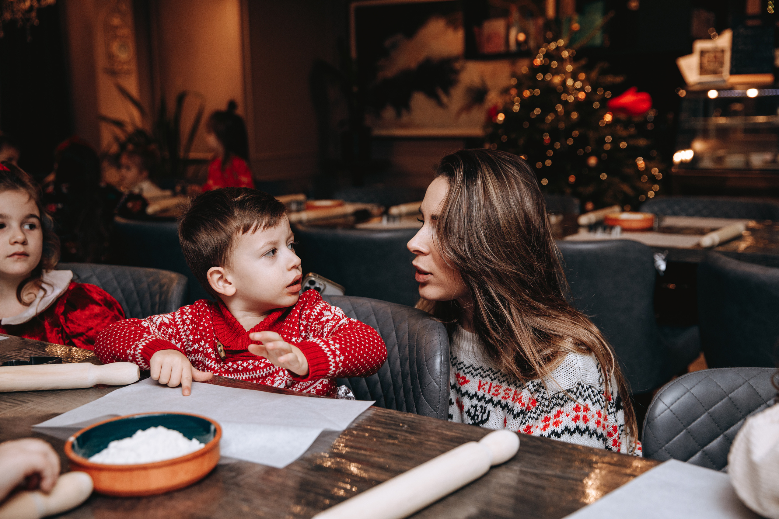 Cookies for Santa. Petru Gorea Photography | Family | Portrait | Fashion | Brand
