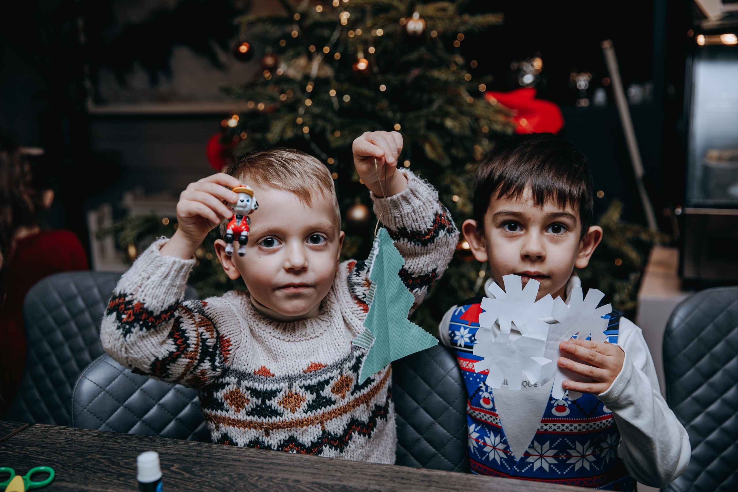 Crafty Christmas Party. Petru Gorea Photography | Family | Portrait | Fashion | Brand