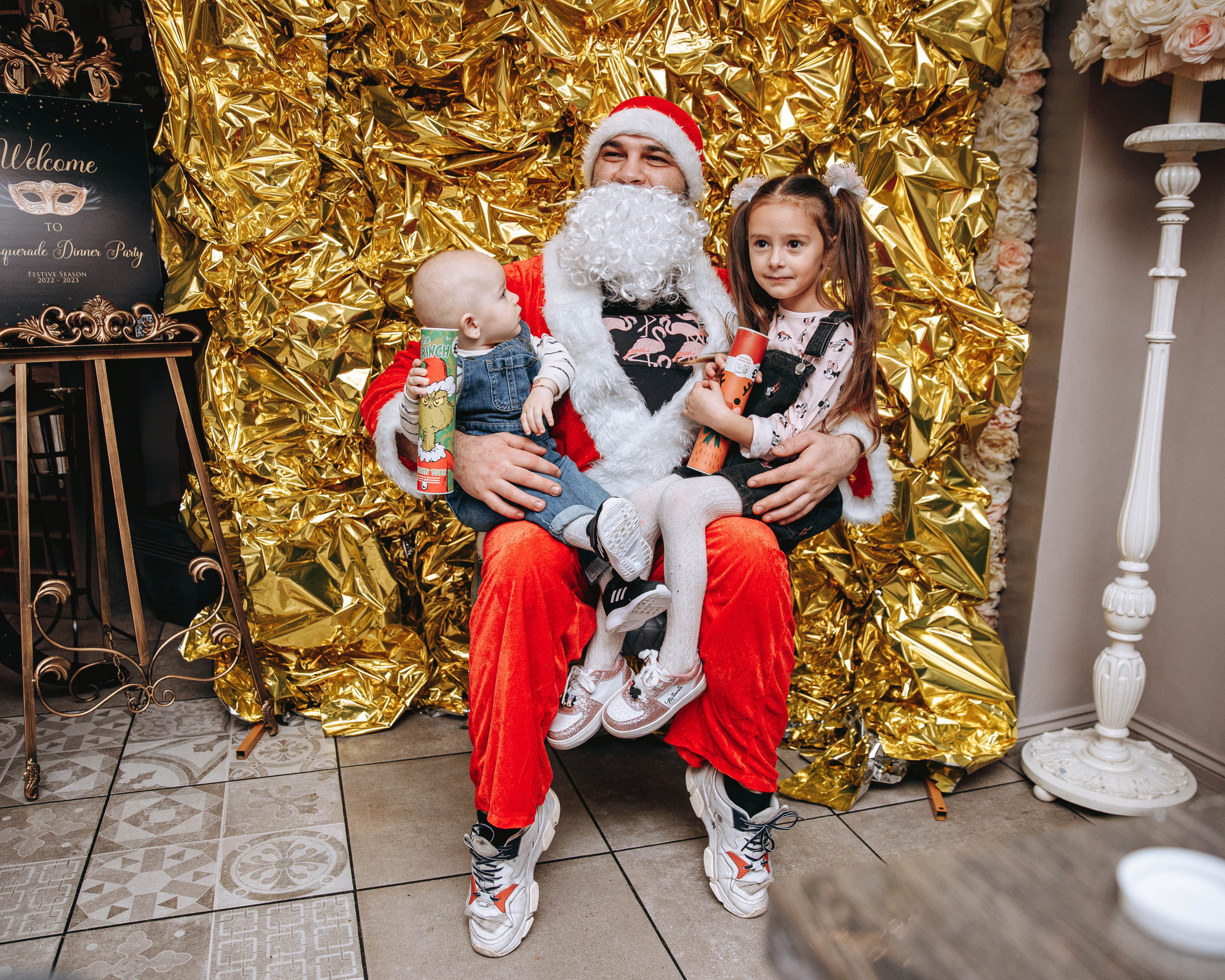 Cookies for Santa. Petru Gorea Photography | Family | Portrait | Fashion | Brand