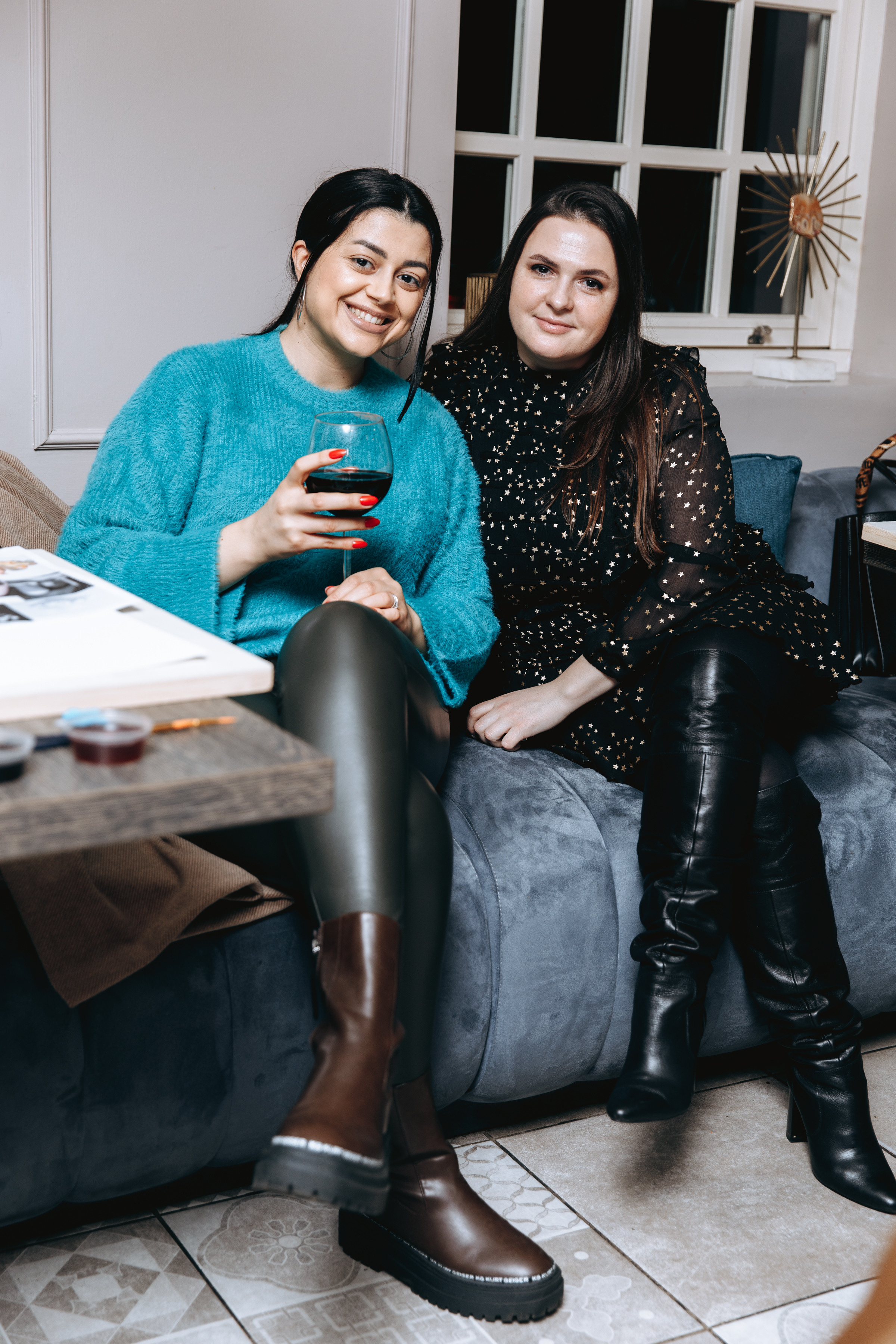 Painting with wine. Petru Gorea Photography | Family | Portrait | Fashion | Brand