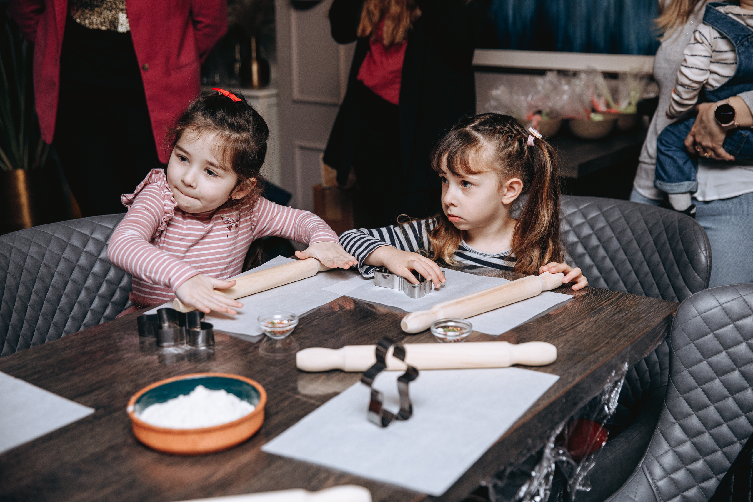 Cookies for Santa. Petru Gorea Photography | Family | Portrait | Fashion | Brand
