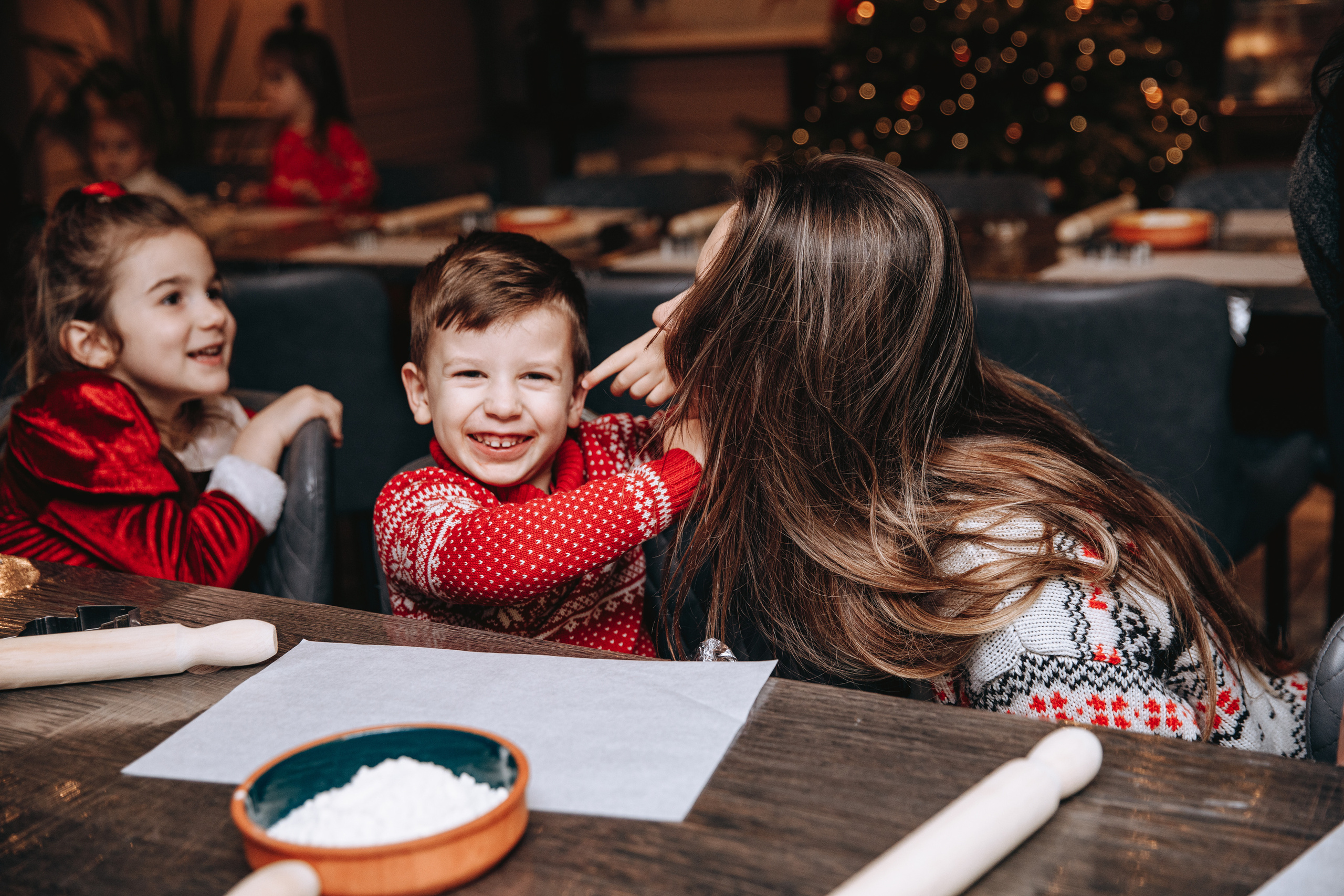 Cookies for Santa. Petru Gorea Photography | Family | Portrait | Fashion | Brand