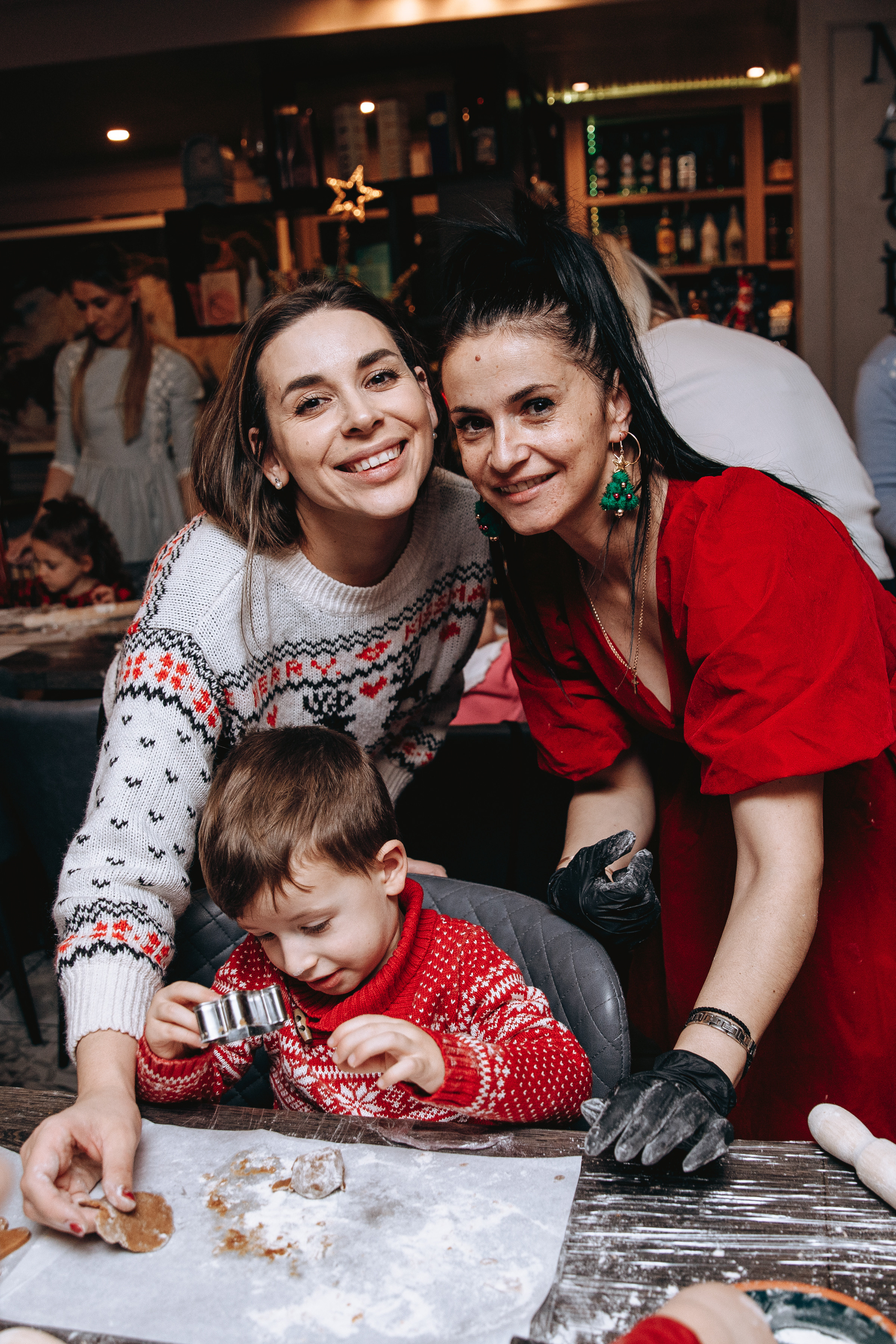 Cookies for Santa. Petru Gorea Photography | Family | Portrait | Fashion | Brand
