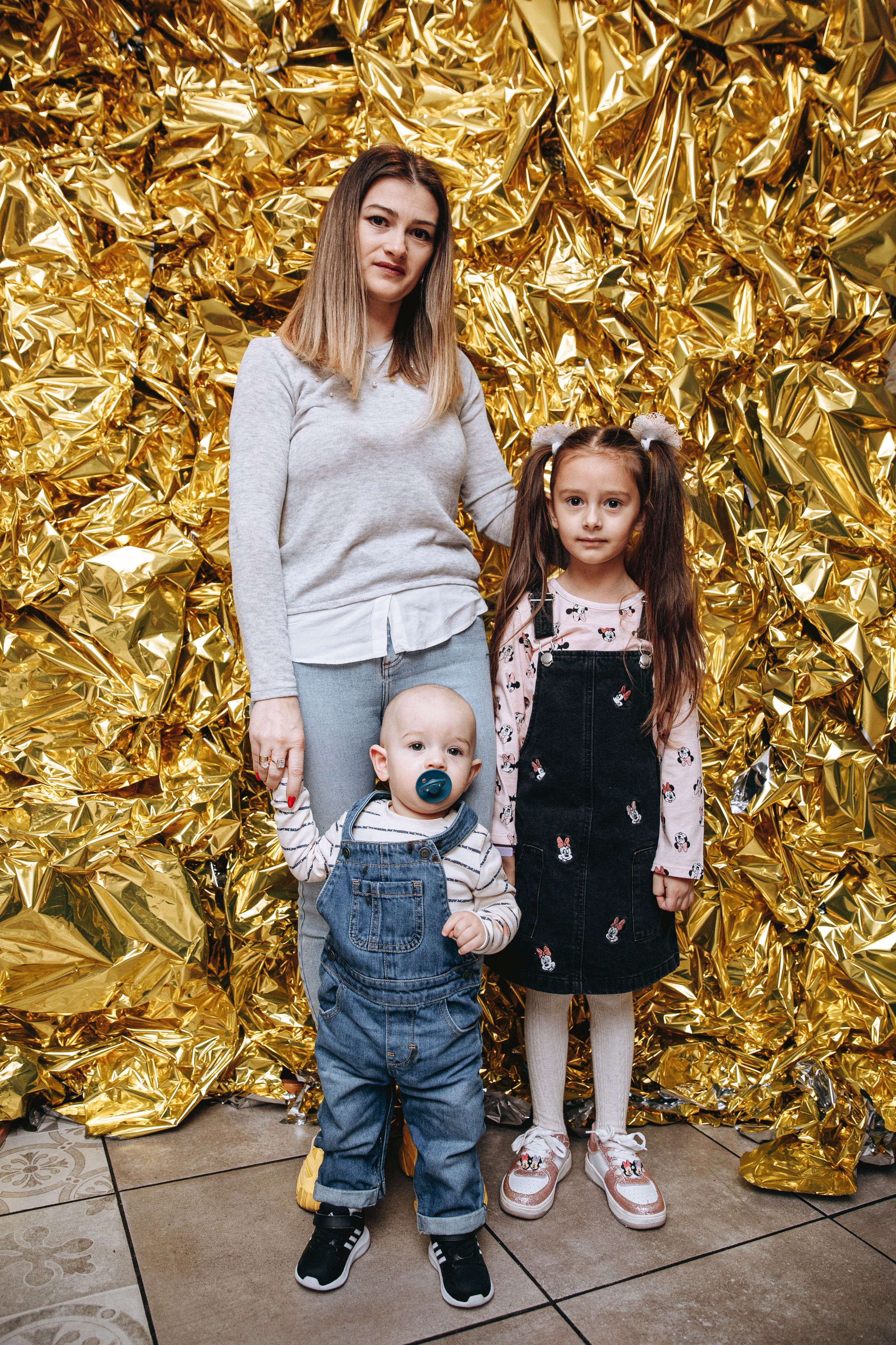 Cookies for Santa. Petru Gorea Photography | Family | Portrait | Fashion | Brand