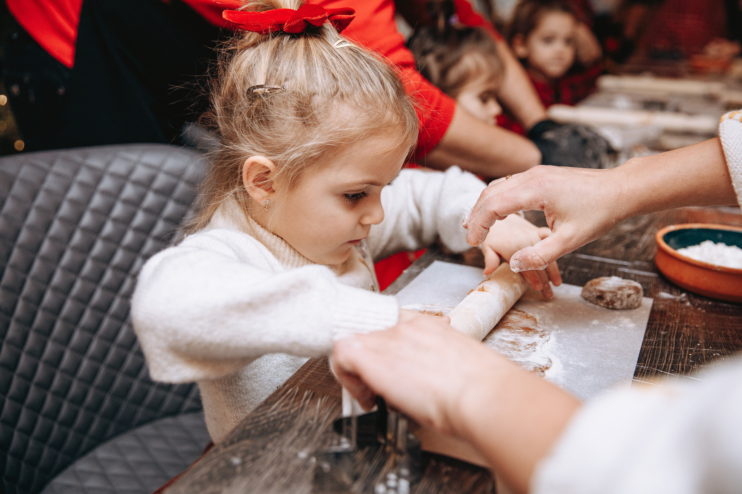 Cookies for Santa. Petru Gorea Photography | Family | Portrait | Fashion | Brand