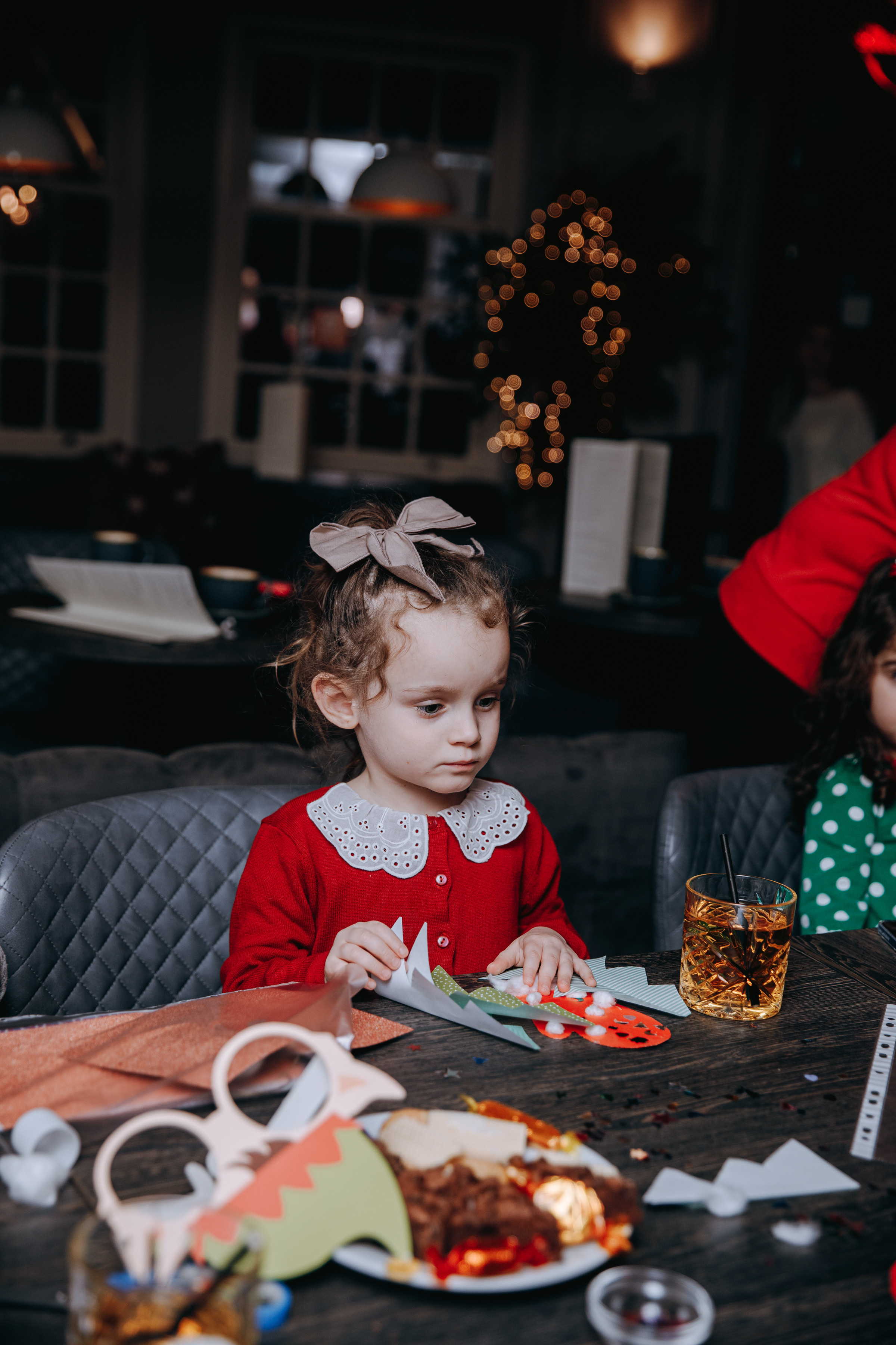Crafty Christmas Party. Petru Gorea Photography | Family | Portrait | Fashion | Brand