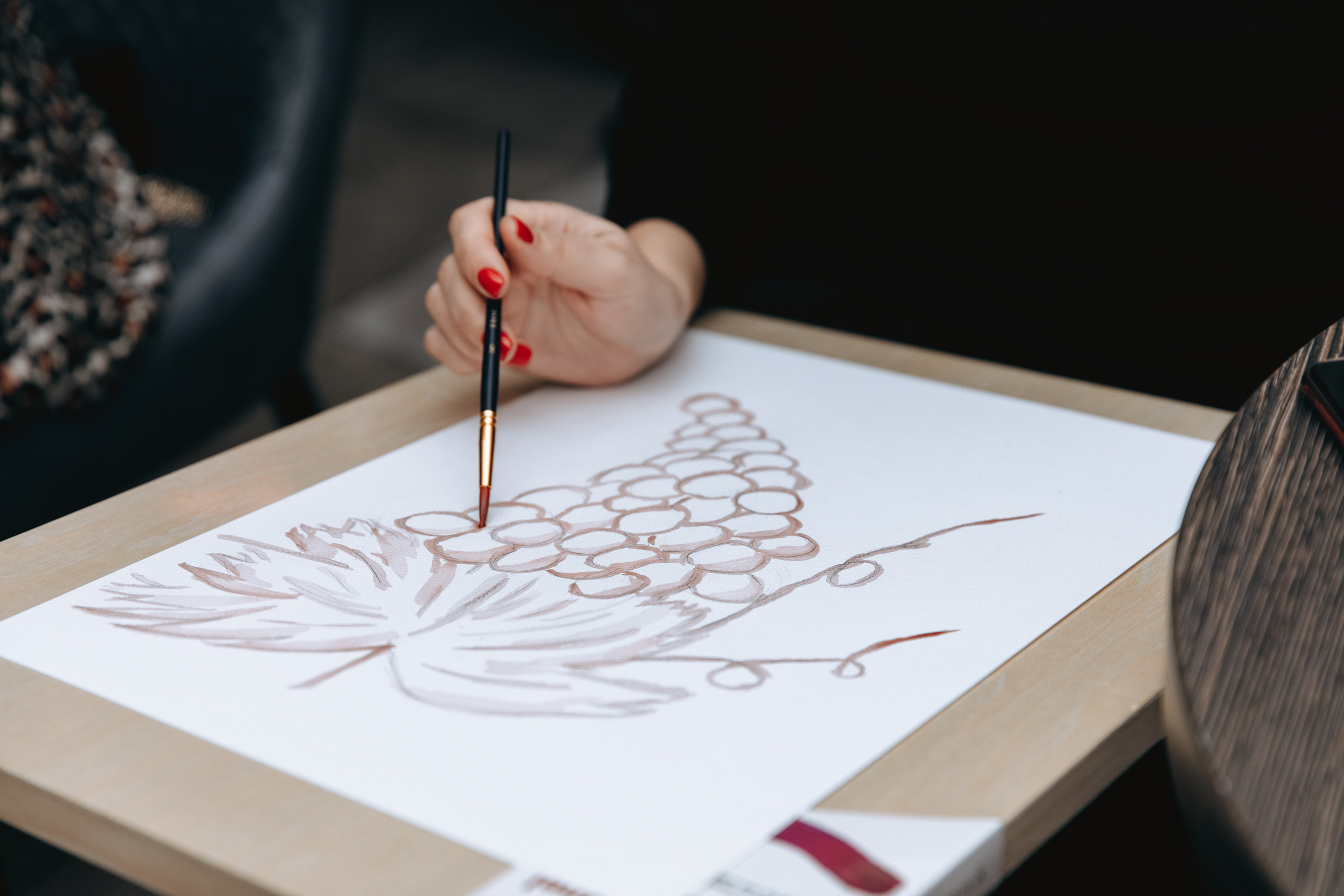 Painting with wine. Petru Gorea Photography | Family | Portrait | Fashion | Brand