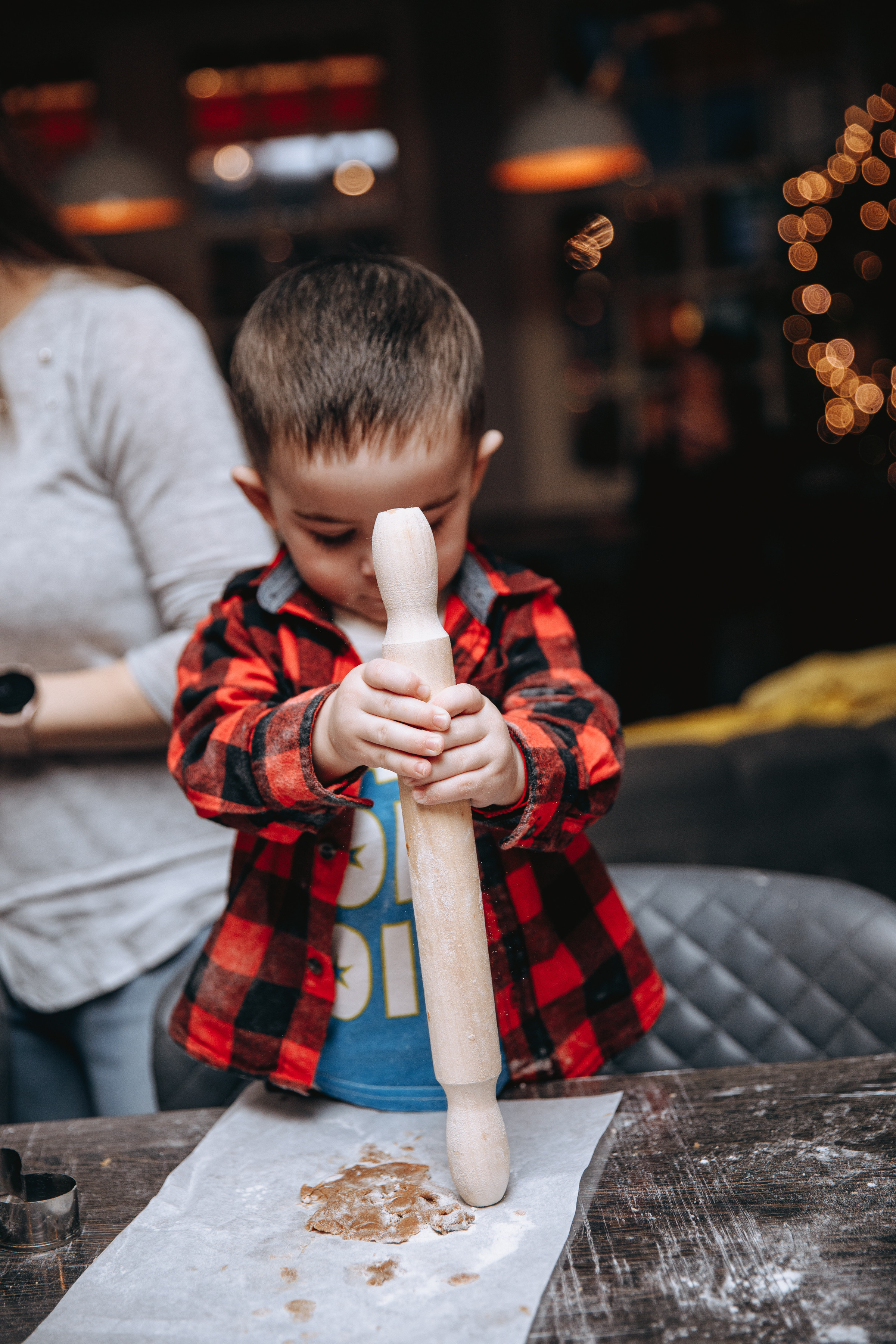 Cookies for Santa. Petru Gorea Photography | Family | Portrait | Fashion | Brand