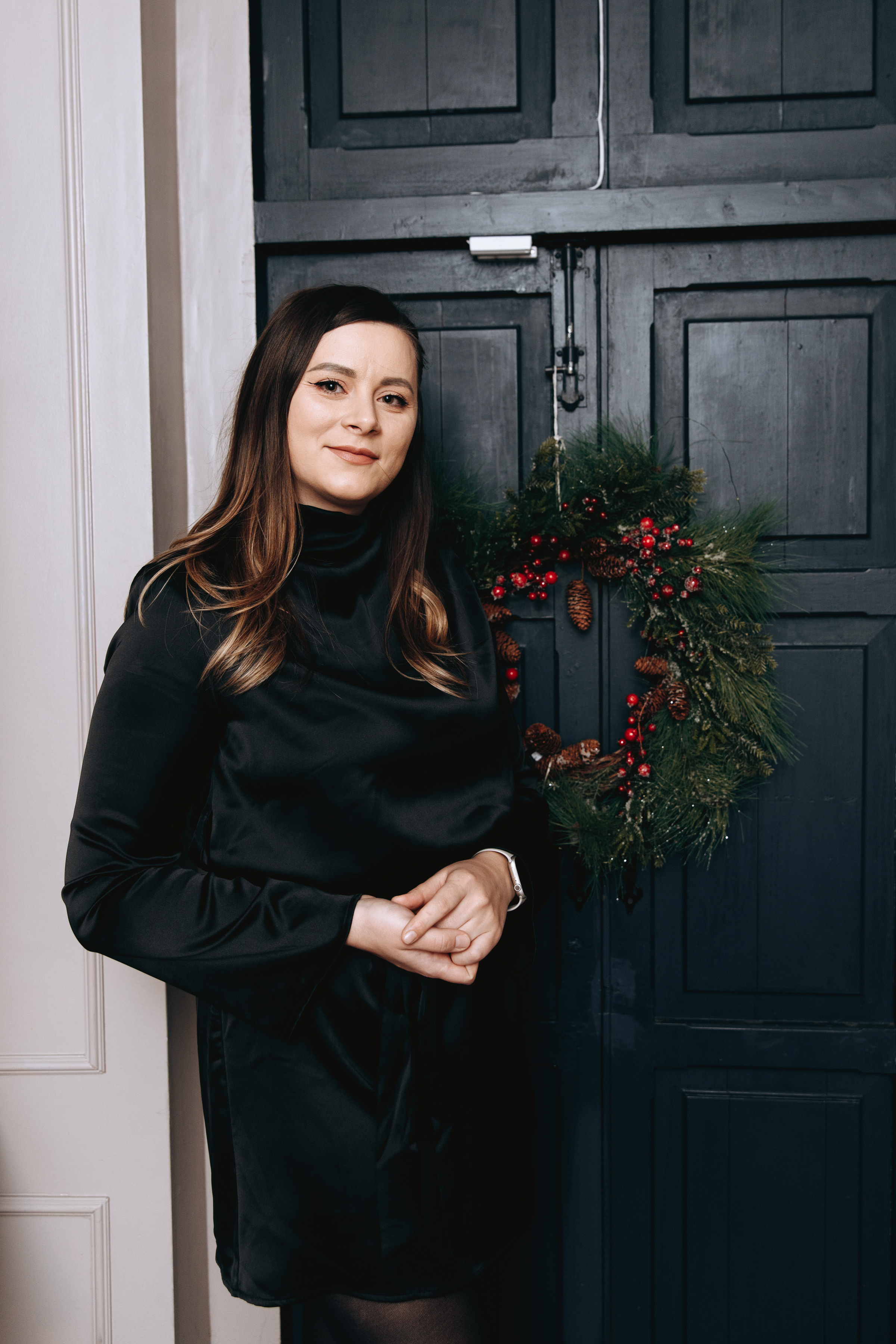 Painting with wine. Petru Gorea Photography | Family | Portrait | Fashion | Brand