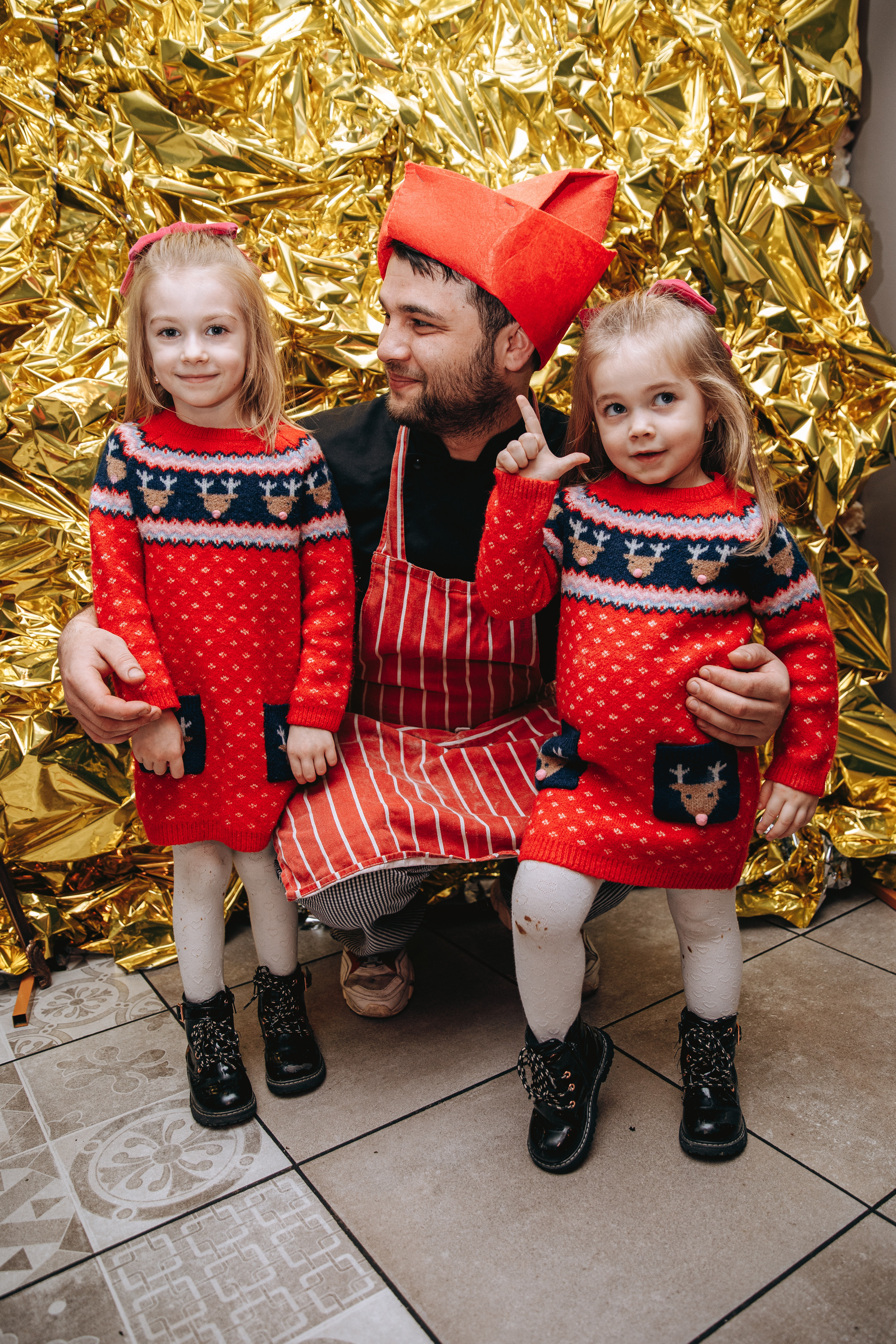Cookies for Santa. Petru Gorea Photography | Family | Portrait | Fashion | Brand