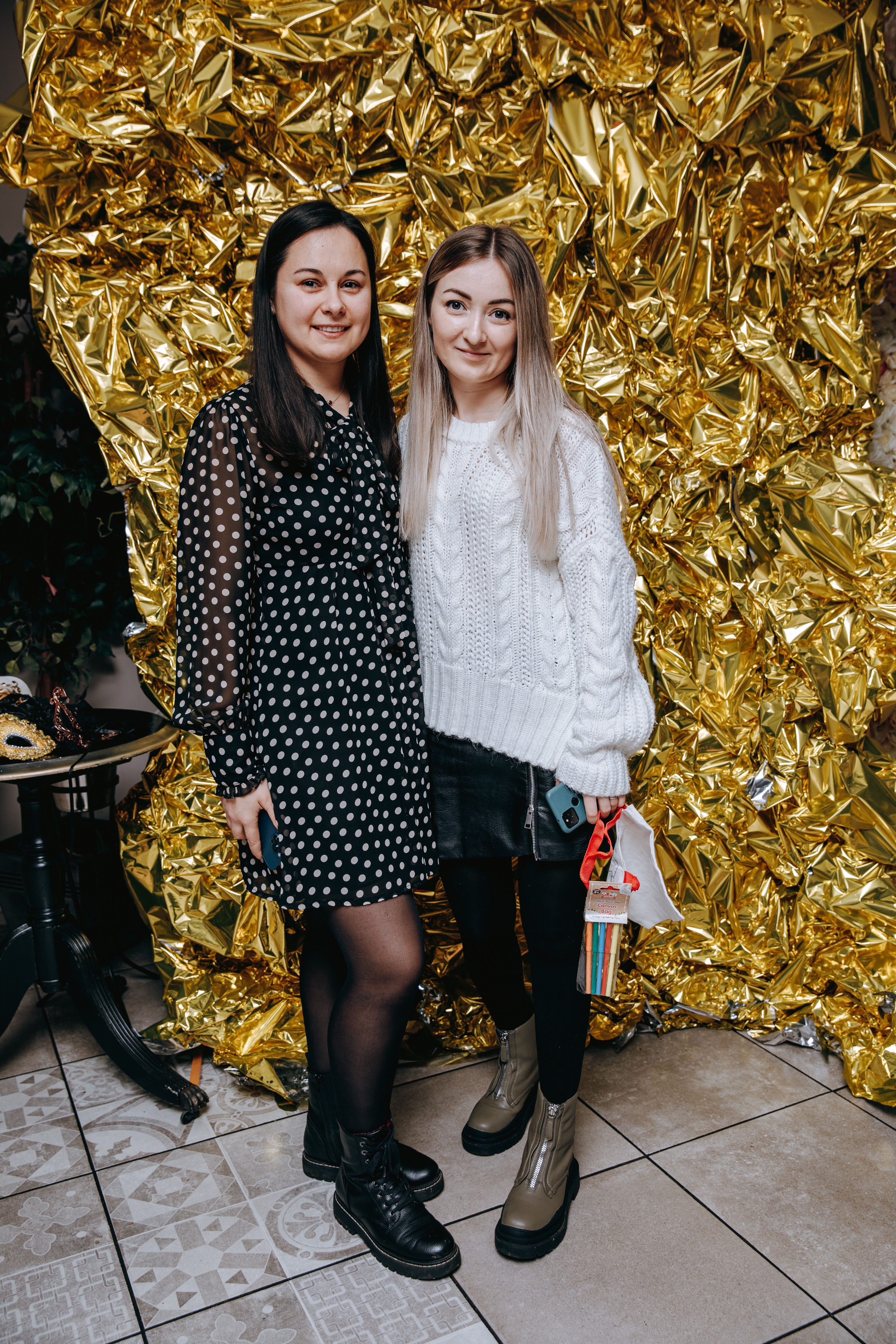 Crafty Christmas Party. Petru Gorea Photography | Family | Portrait | Fashion | Brand