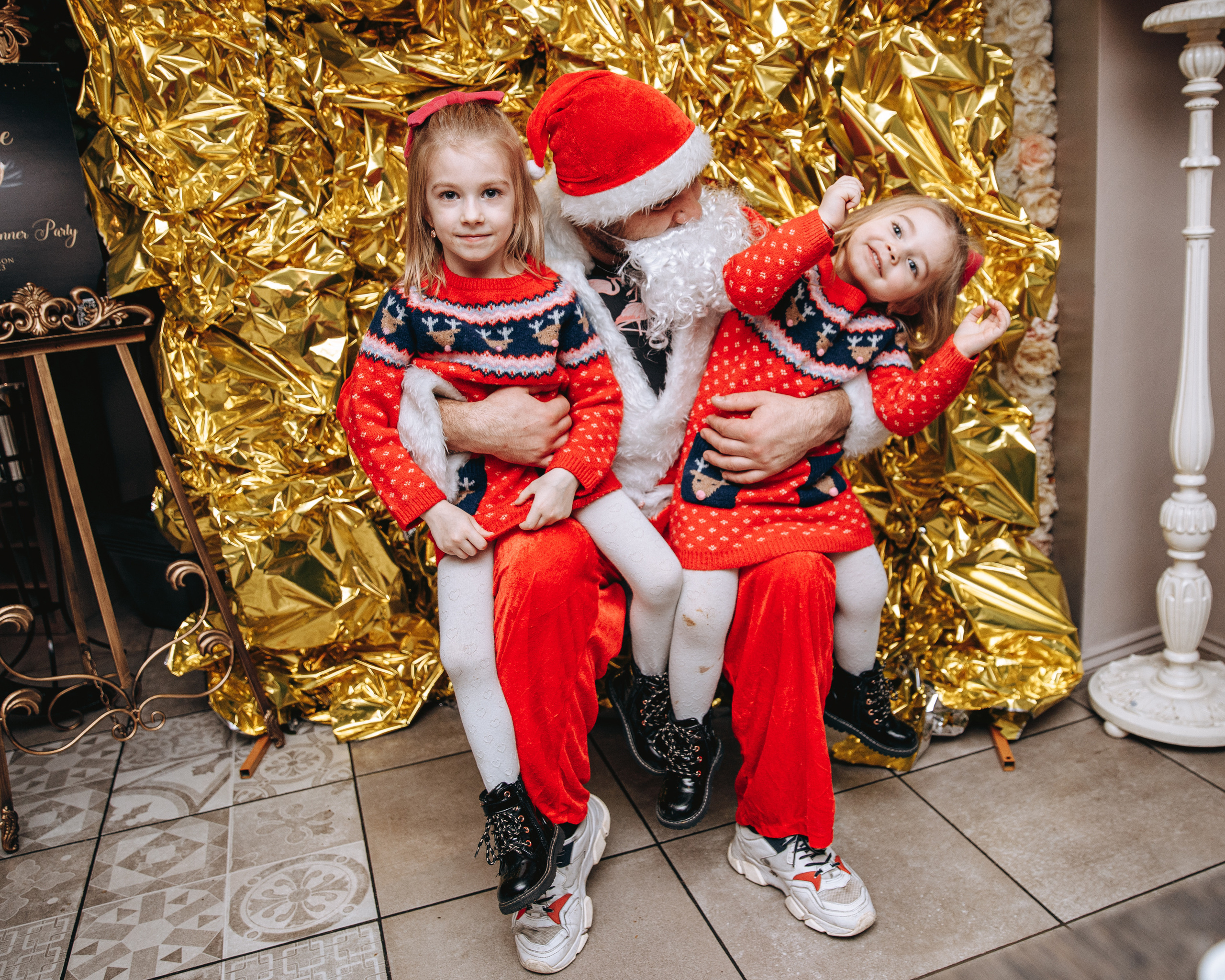 Cookies for Santa. Petru Gorea Photography | Family | Portrait | Fashion | Brand