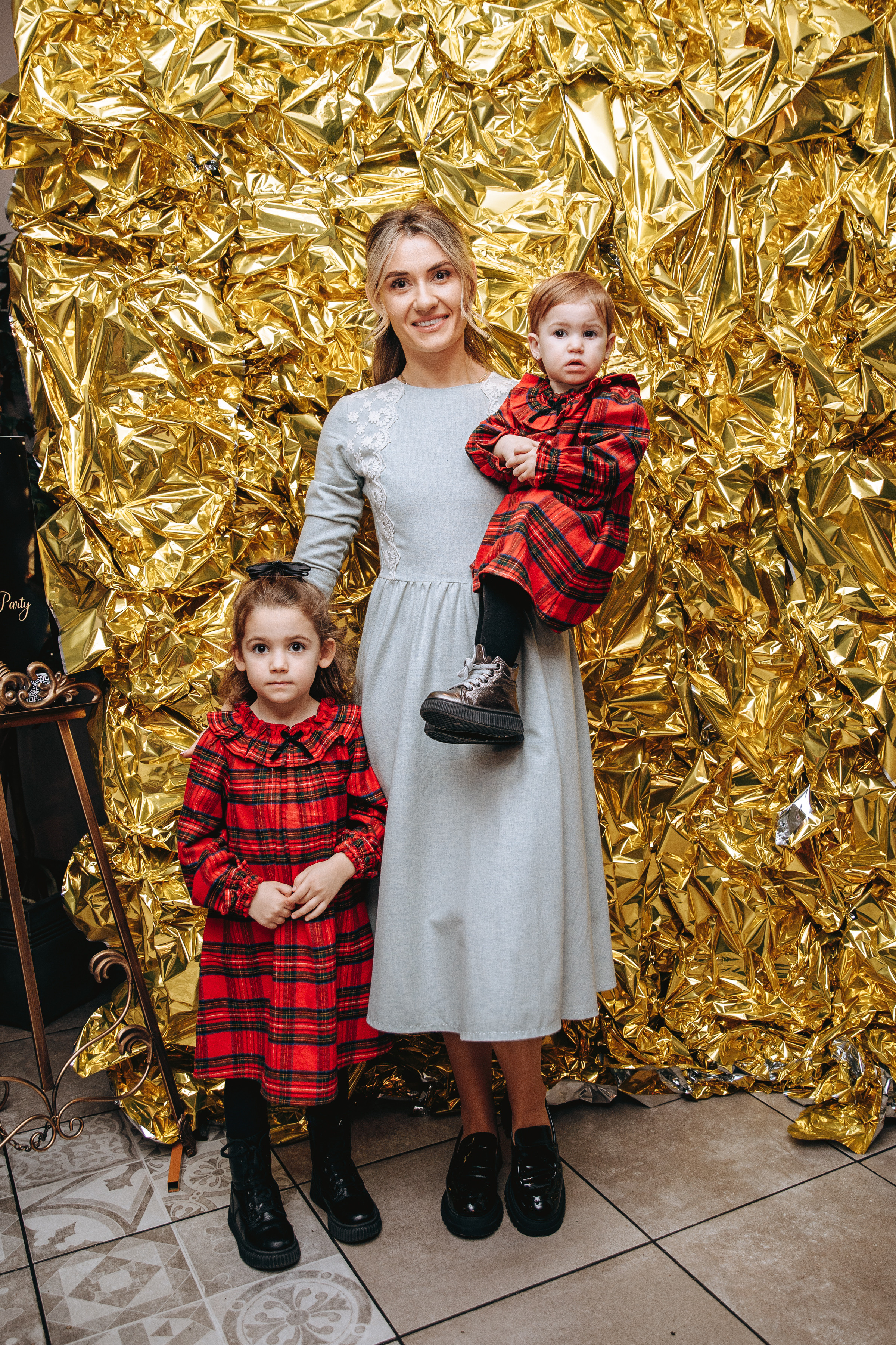 Cookies for Santa. Petru Gorea Photography | Family | Portrait | Fashion | Brand