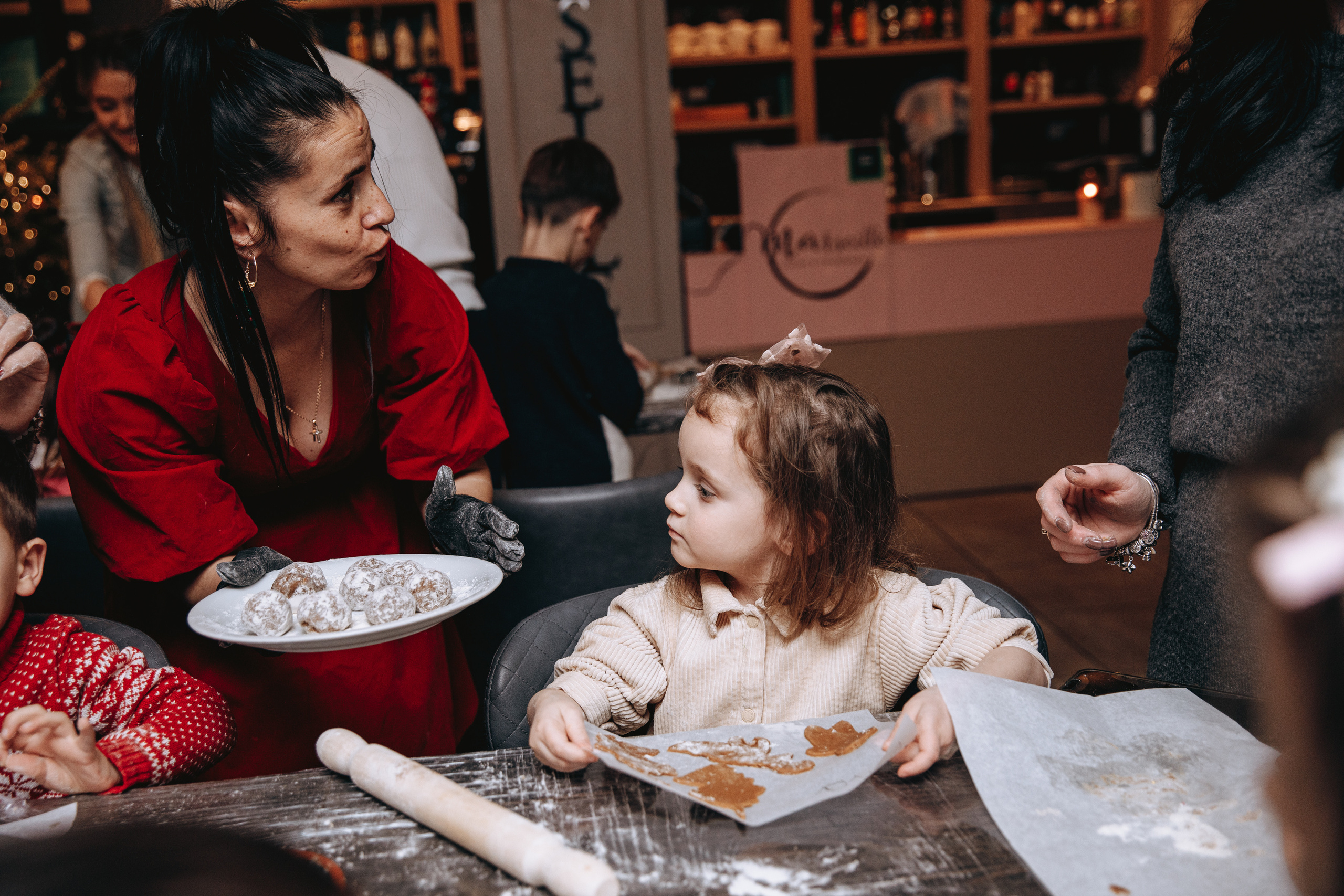 Cookies for Santa. Petru Gorea Photography | Family | Portrait | Fashion | Brand