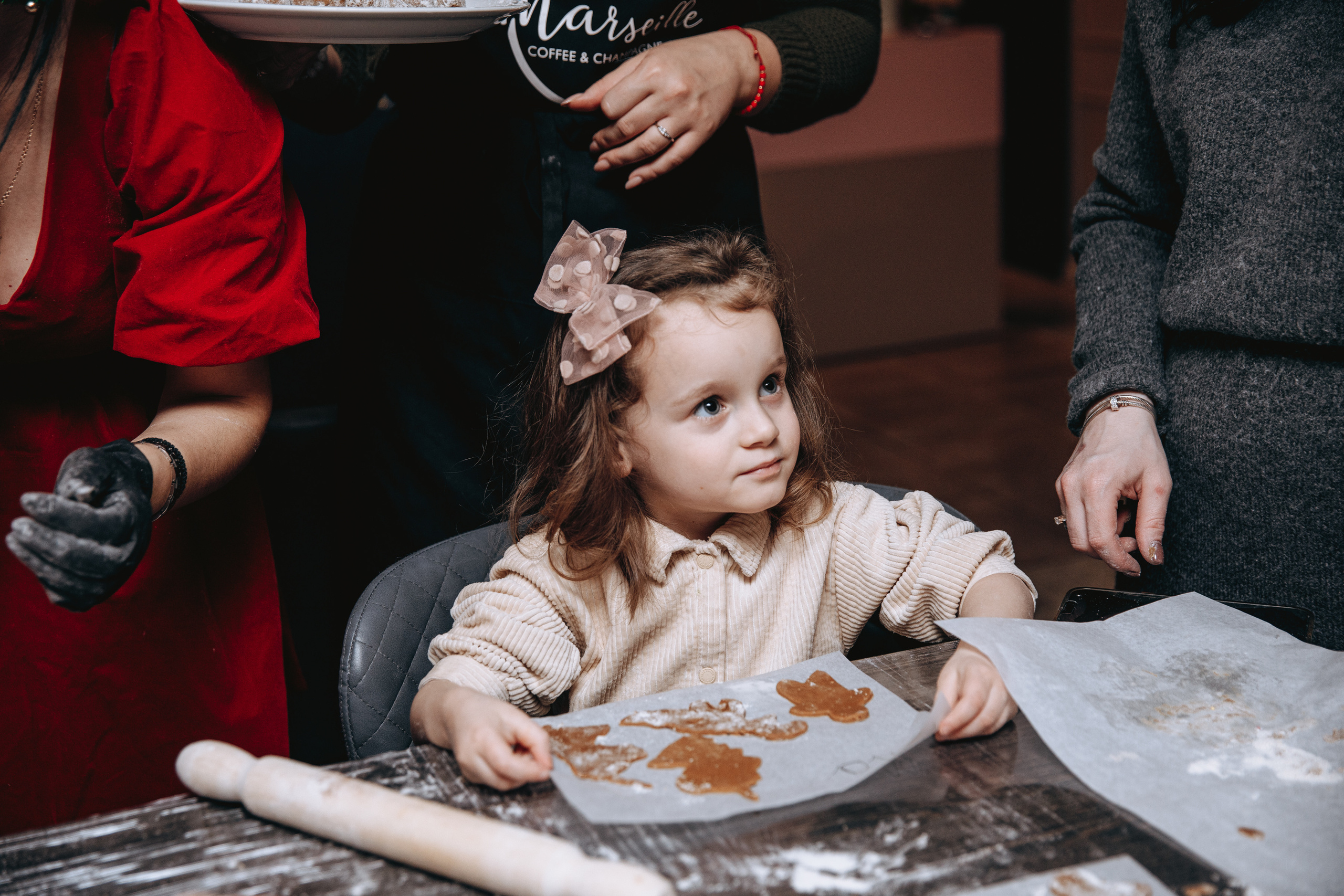 Cookies for Santa. Petru Gorea Photography | Family | Portrait | Fashion | Brand