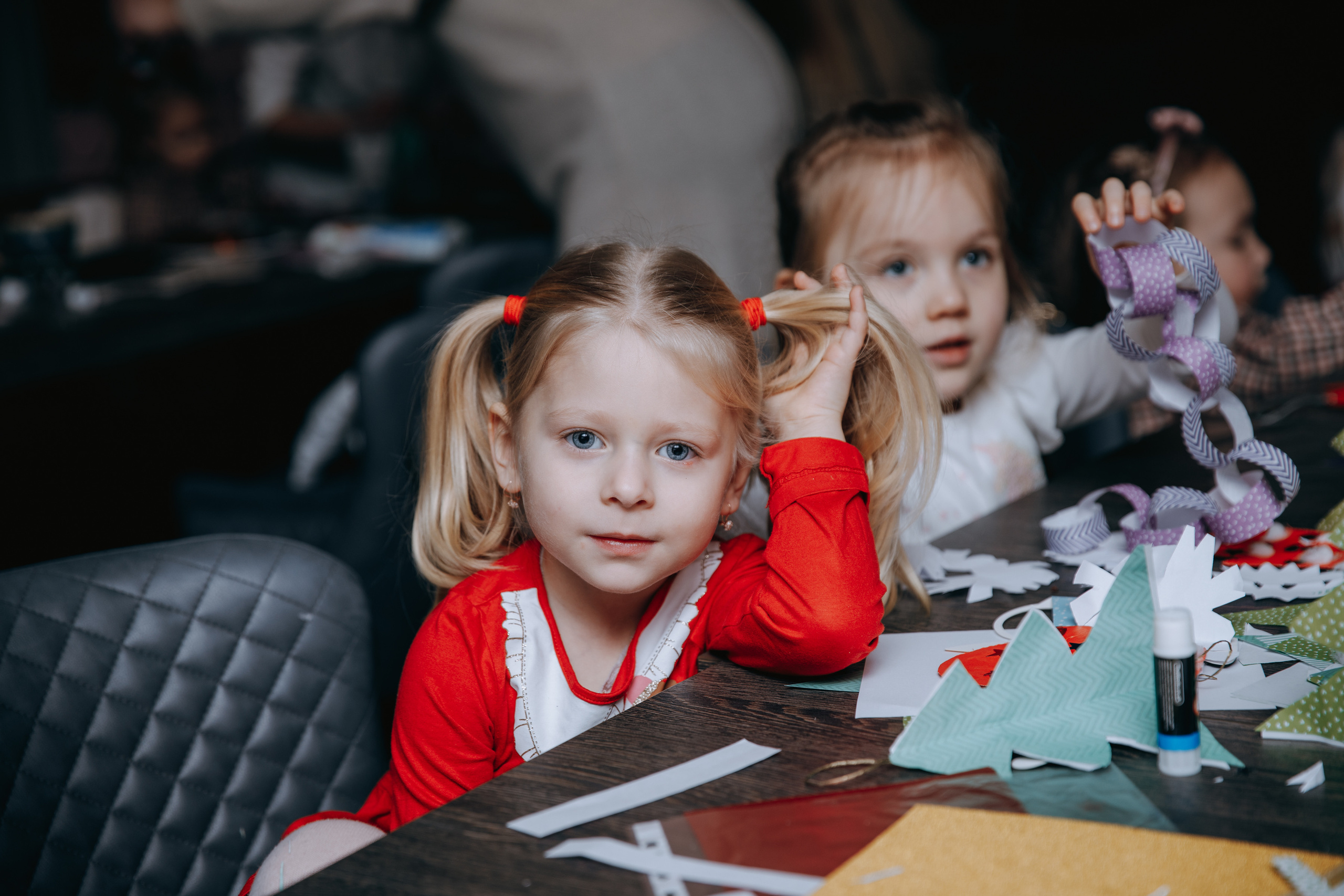 Crafty Christmas Party. Petru Gorea Photography | Family | Portrait | Fashion | Brand