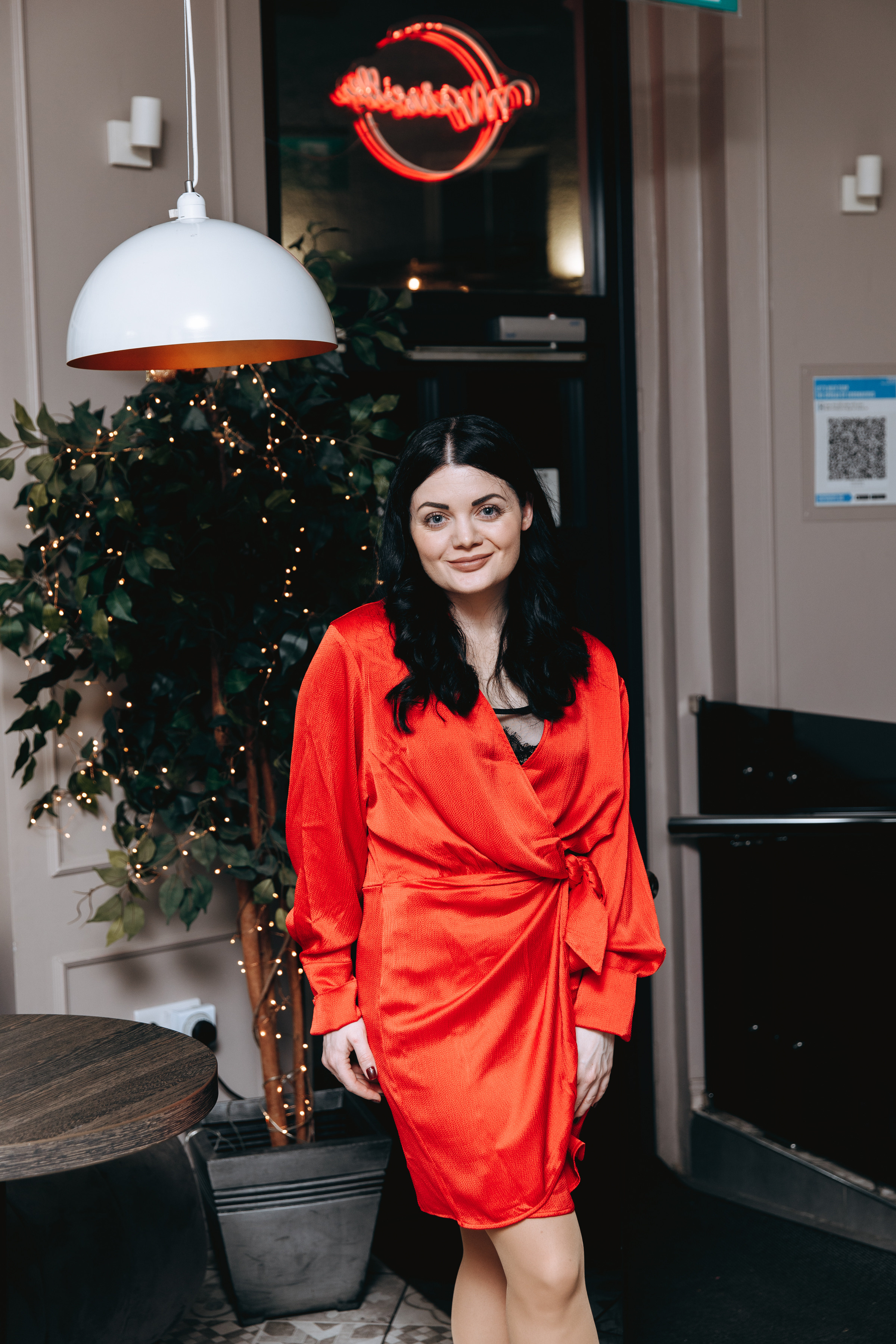 Painting with wine. Petru Gorea Photography | Family | Portrait | Fashion | Brand