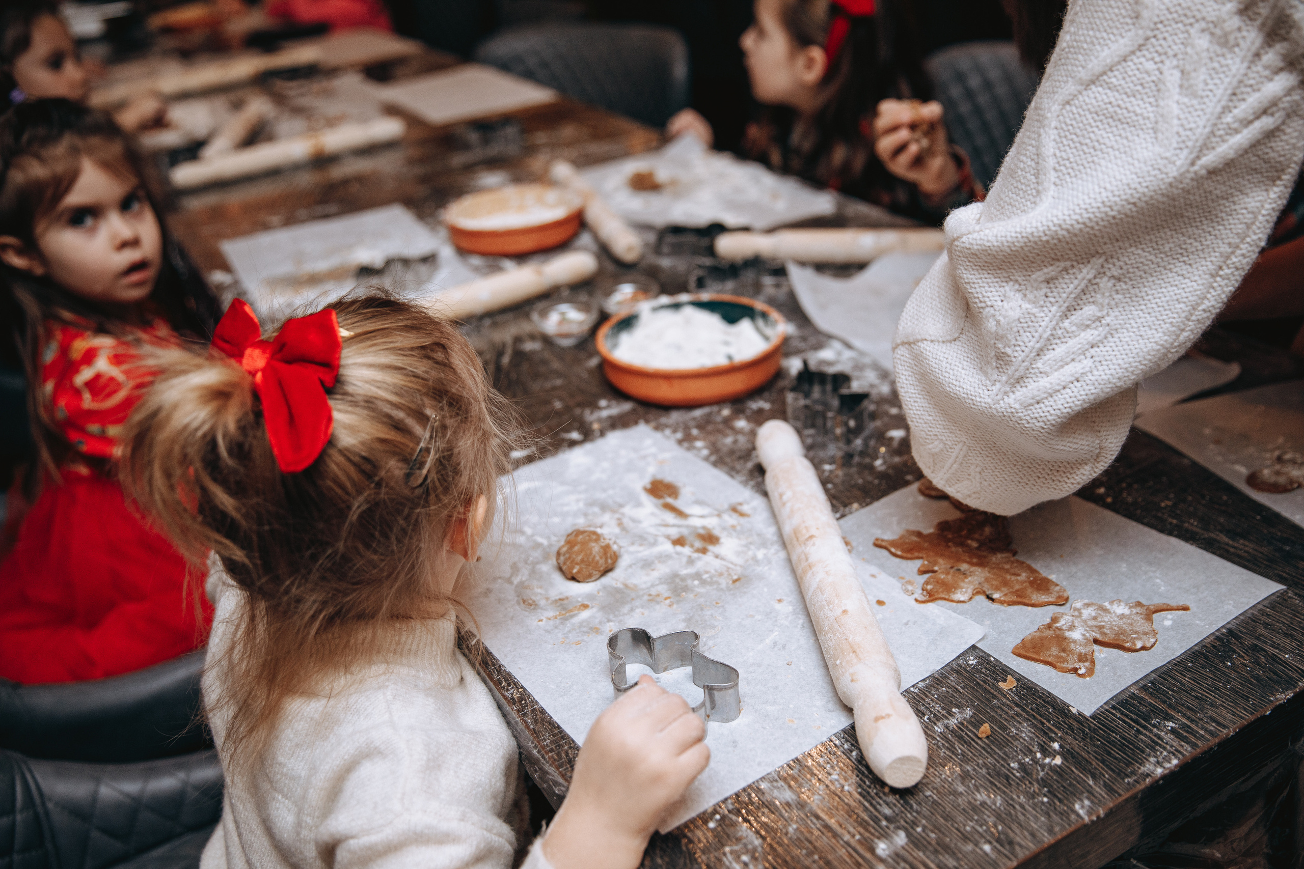 Cookies for Santa. Petru Gorea Photography | Family | Portrait | Fashion | Brand