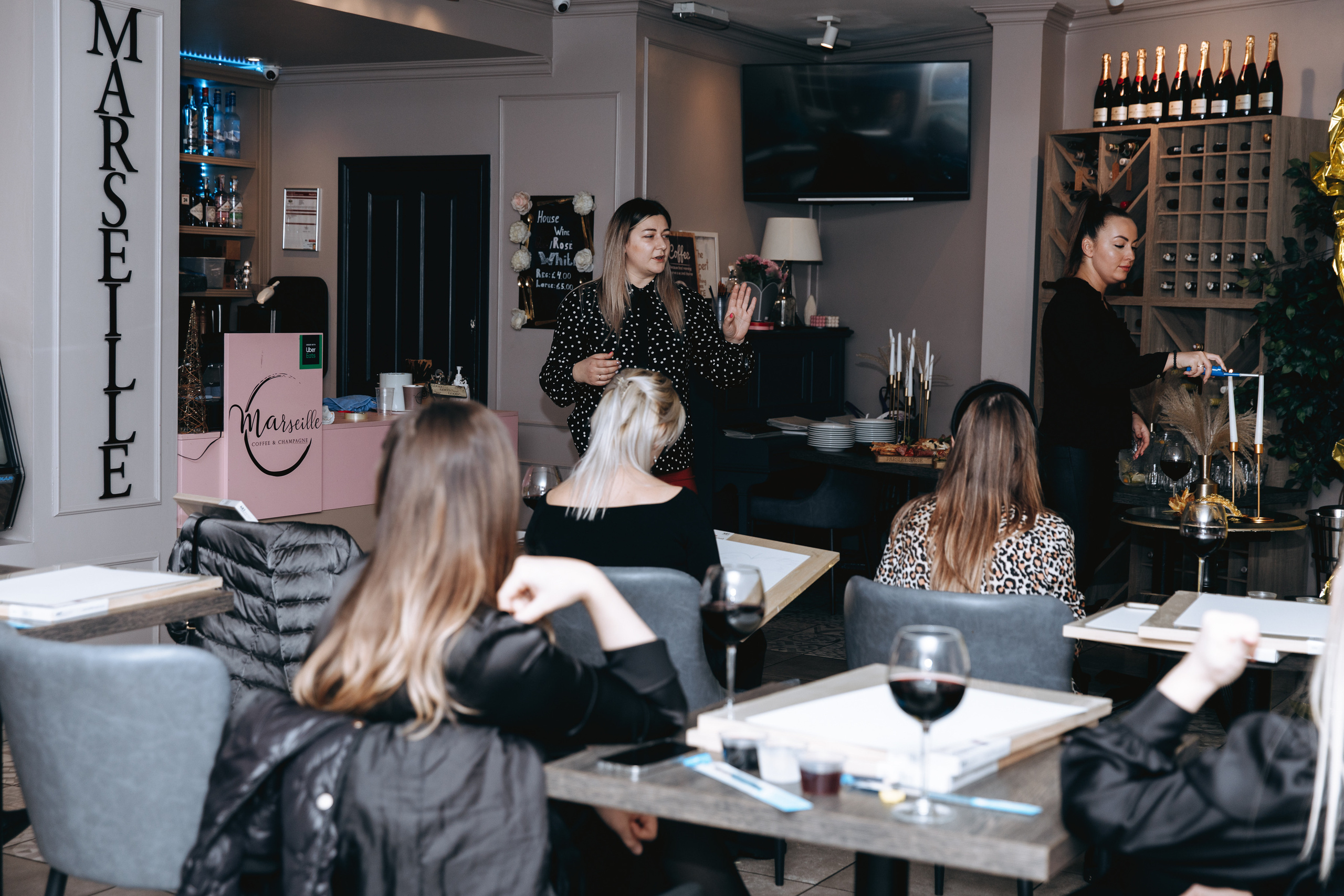 Painting with wine. Petru Gorea Photography | Family | Portrait | Fashion | Brand