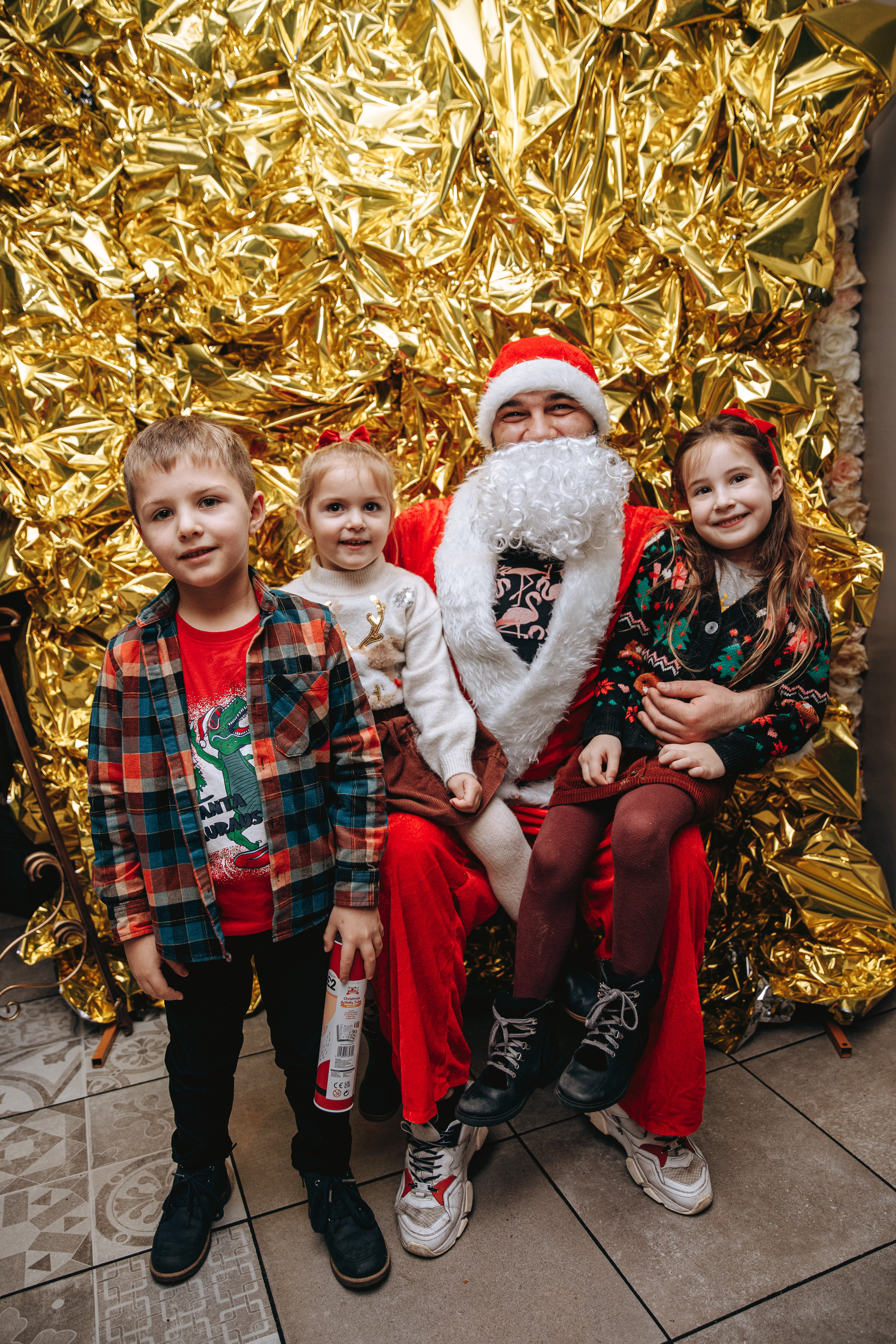 Cookies for Santa. Petru Gorea Photography | Family | Portrait | Fashion | Brand