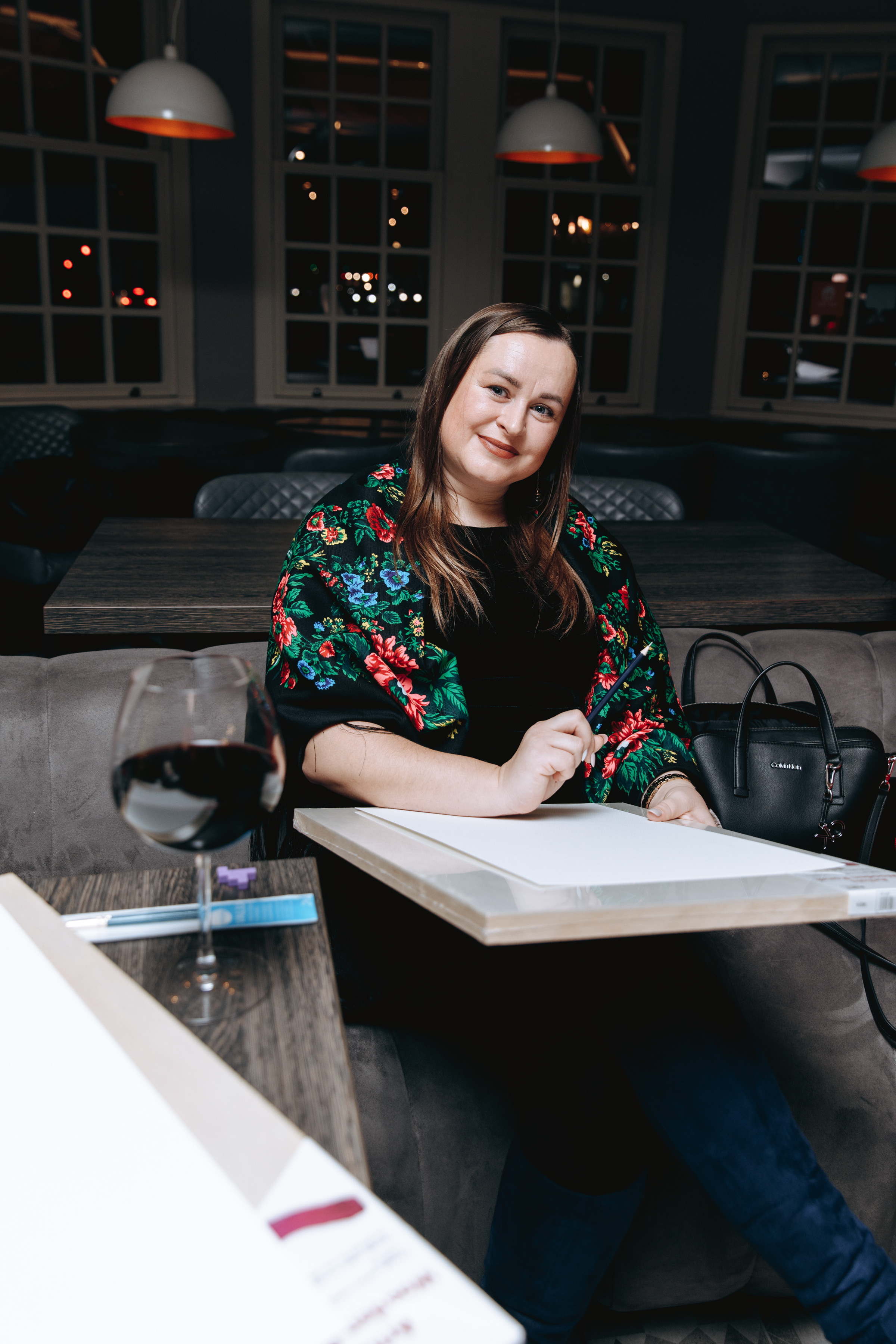 Painting with wine. Petru Gorea Photography | Family | Portrait | Fashion | Brand