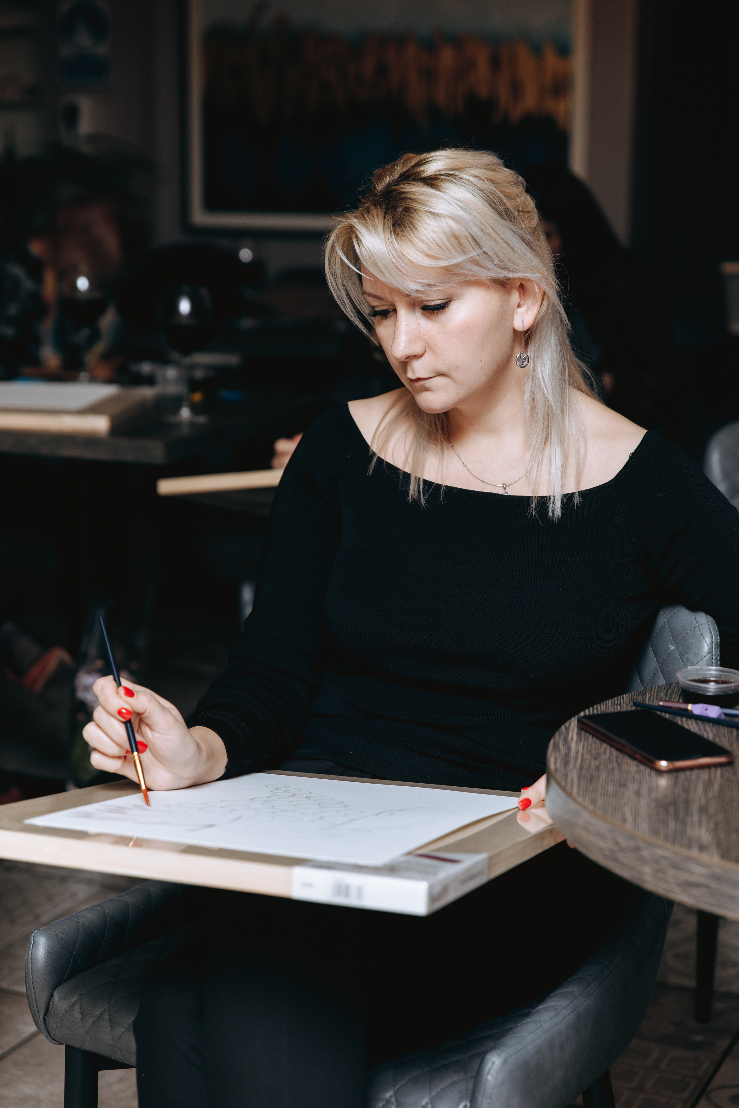 Painting with wine. Petru Gorea Photography | Family | Portrait | Fashion | Brand