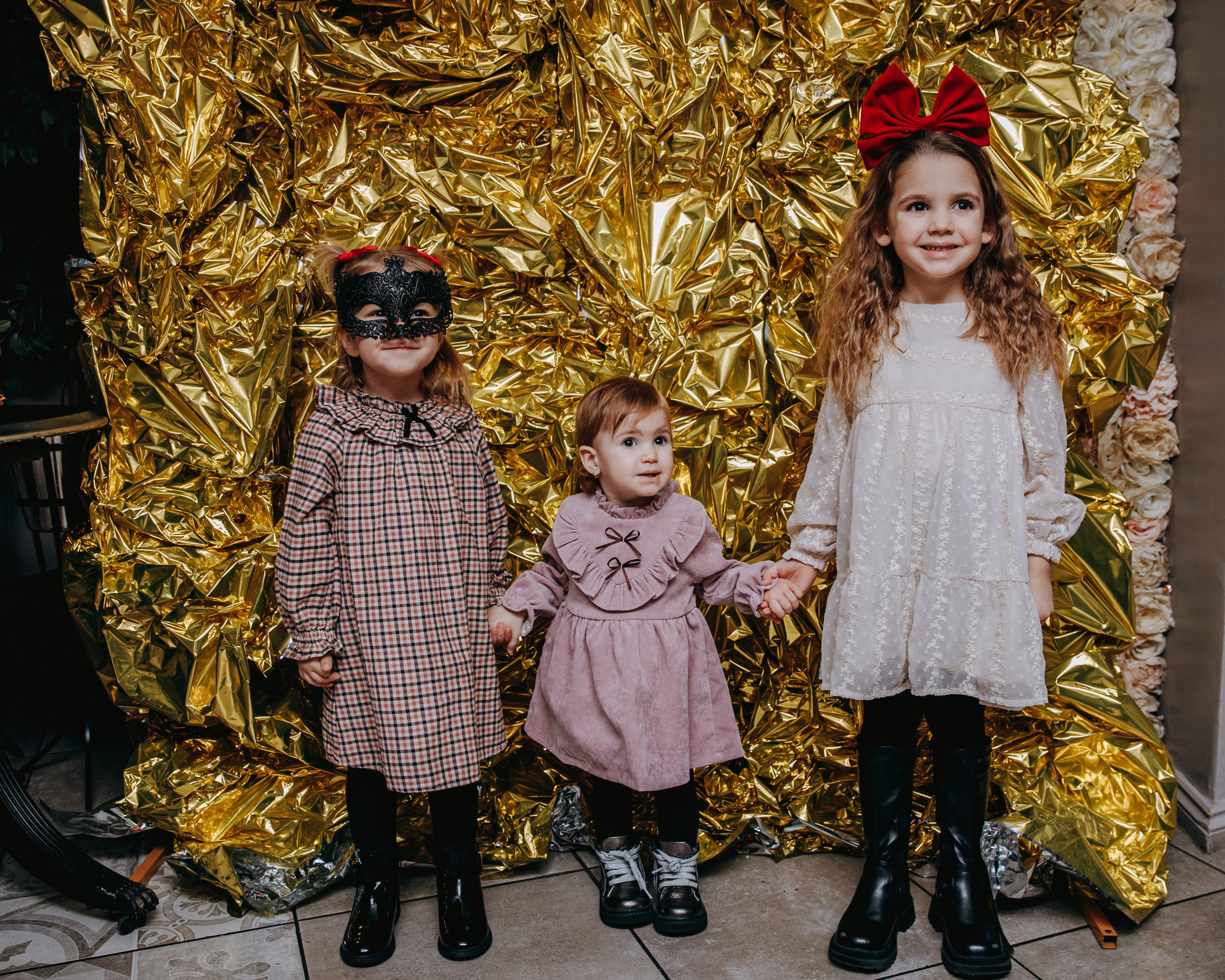 Crafty Christmas Party. Petru Gorea Photography | Family | Portrait | Fashion | Brand