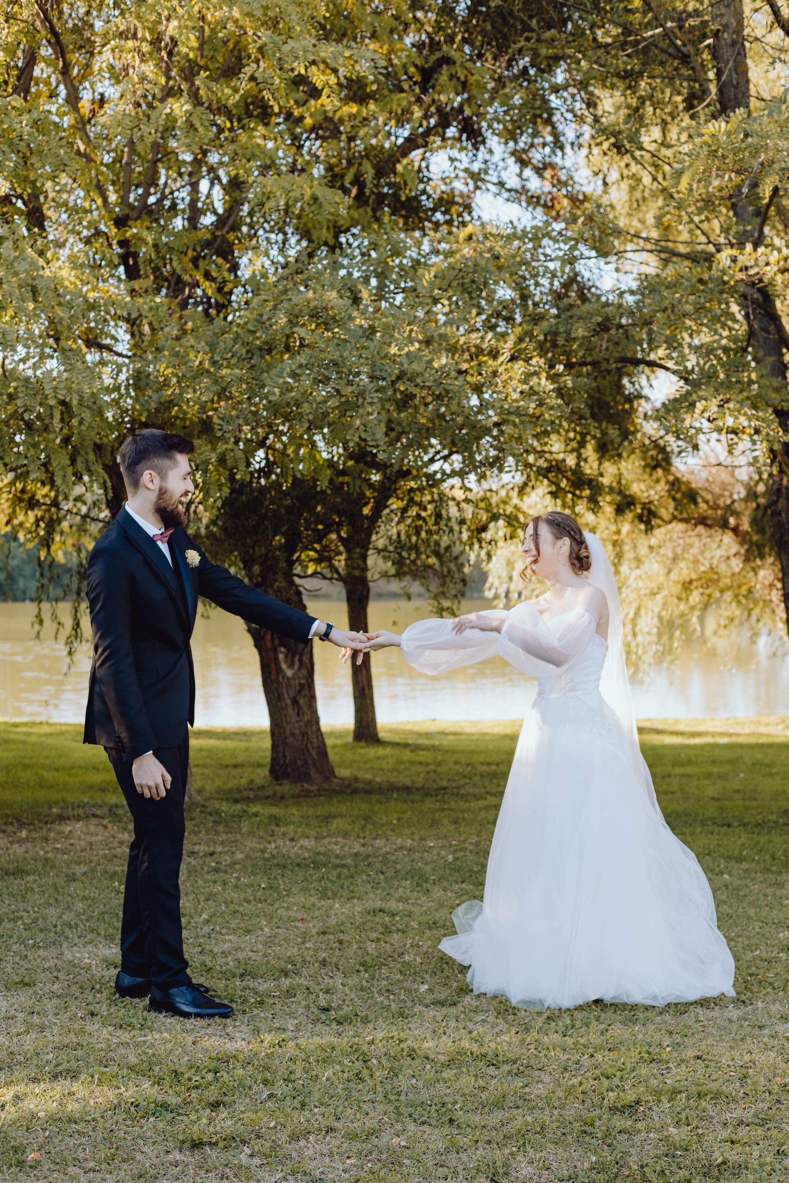 Dănuț & Iulia. Wedding & couple photographer from Romania Rut Vetan