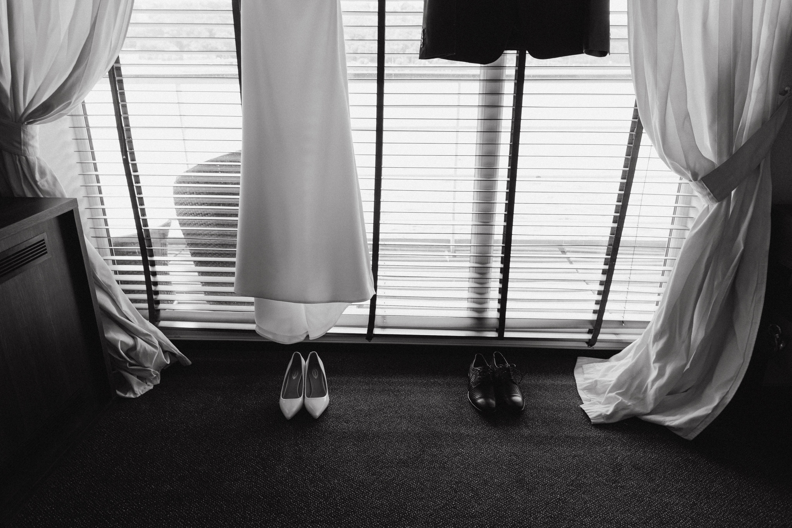 White Wedding. Wedding and Family Photograph