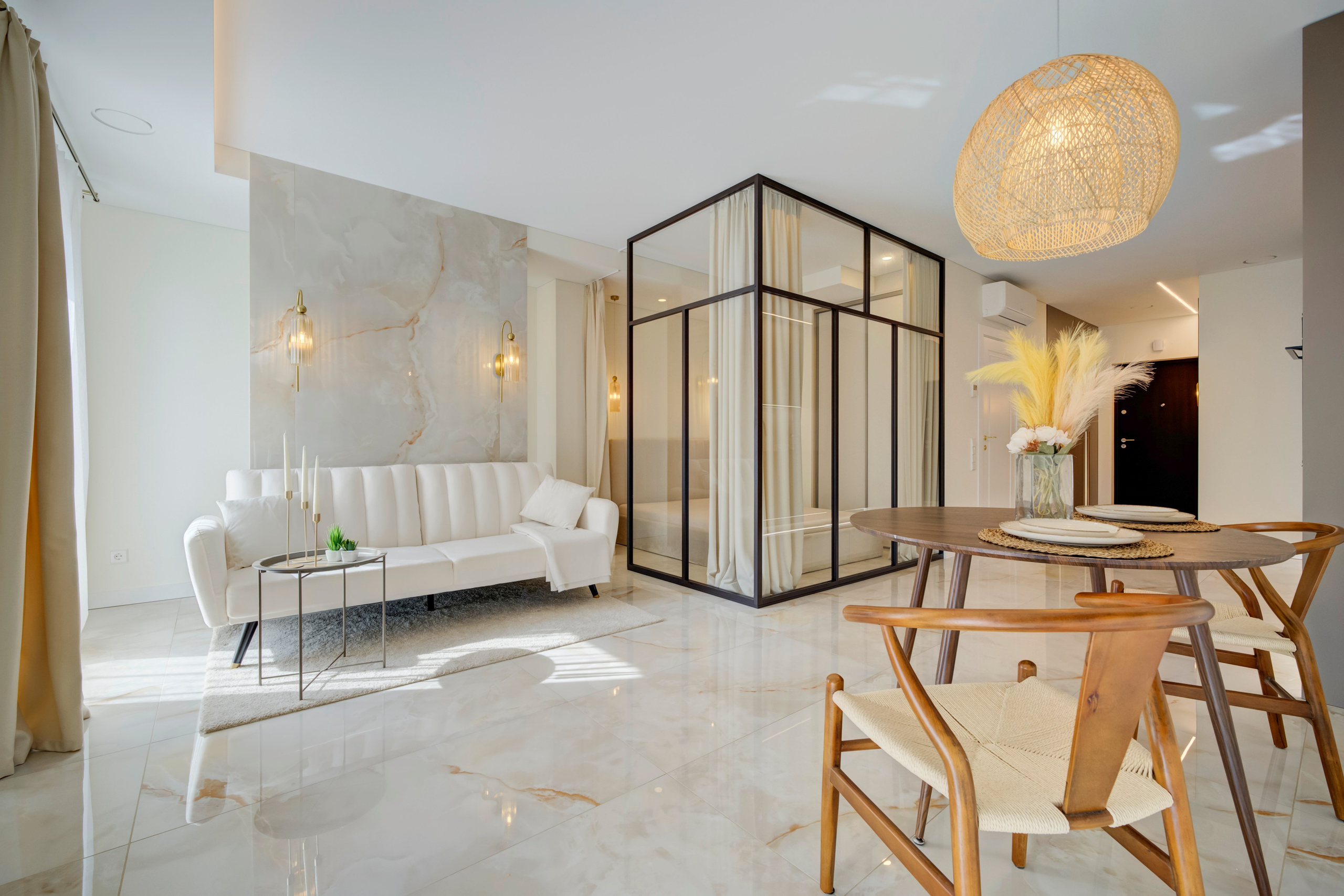 Eigulių g. 7 didelis 1 k. butas su pertvarą. Elina Sapiega fotografė Vilniuje