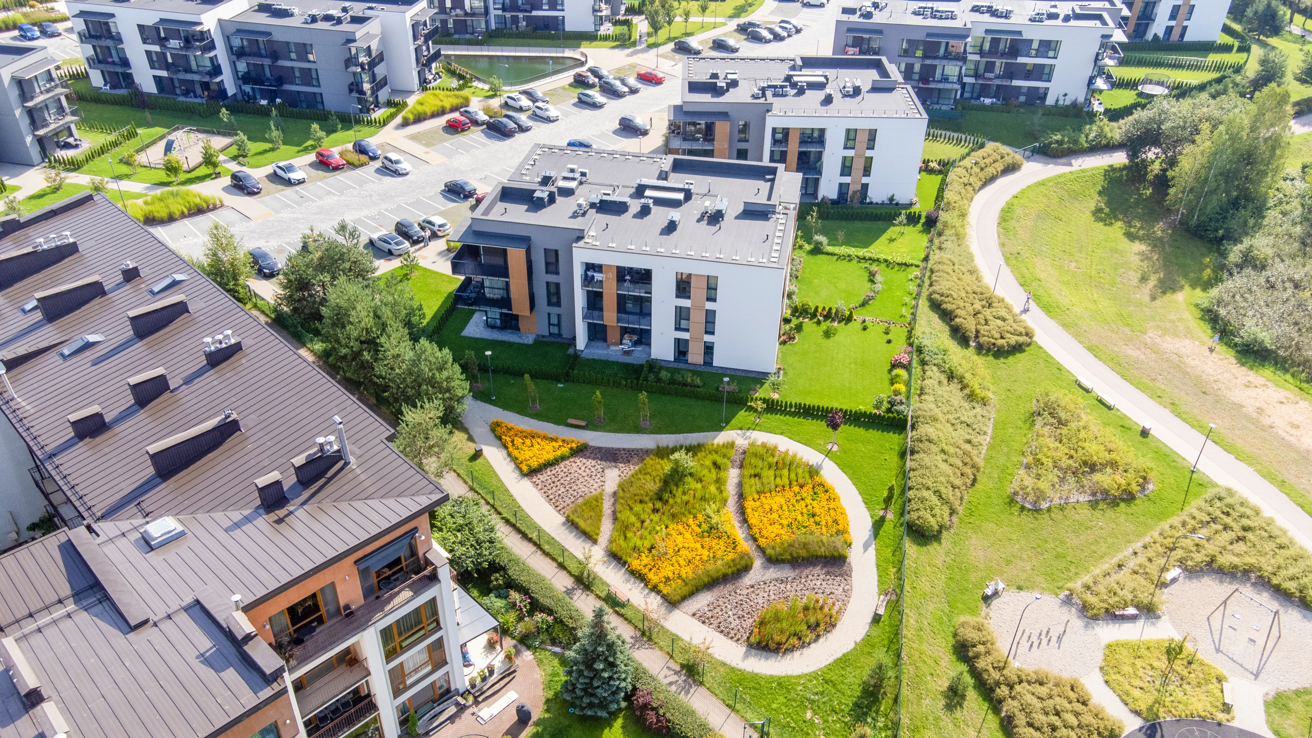 Gilužio g. 49, 2k. butas prie ežero. Elina Sapiega fotografė Vilniuje