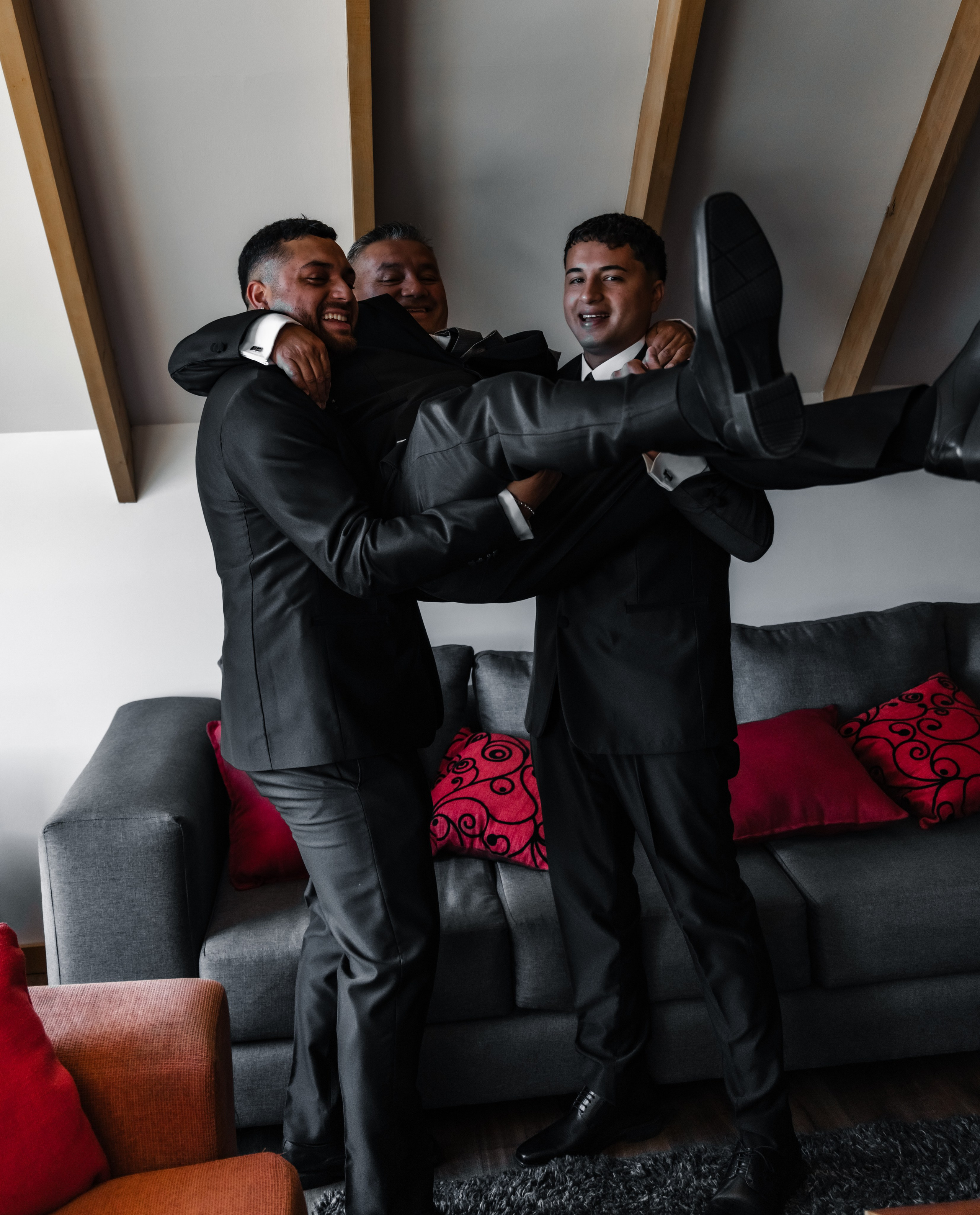 Silvia y Jorge. Dinka & Emilio - El arte de preservar lo que no se repite