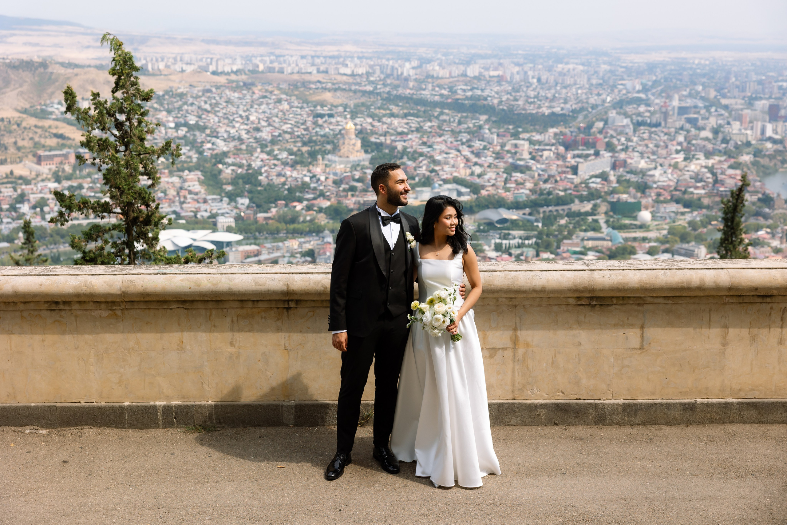 Sharing happy moments. Wedding photographer in Tbilisi Ioseb Mamniashvili