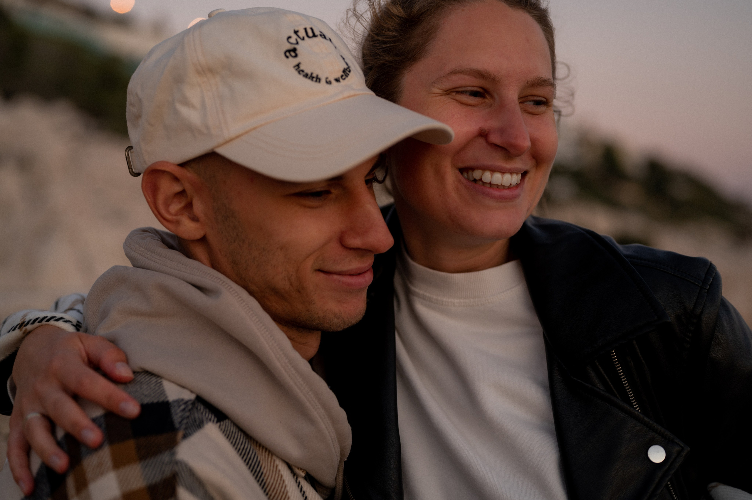 A spontaneous meeting with a couple of guys. Photographer Yulia Lushnikova, Based in Valencia