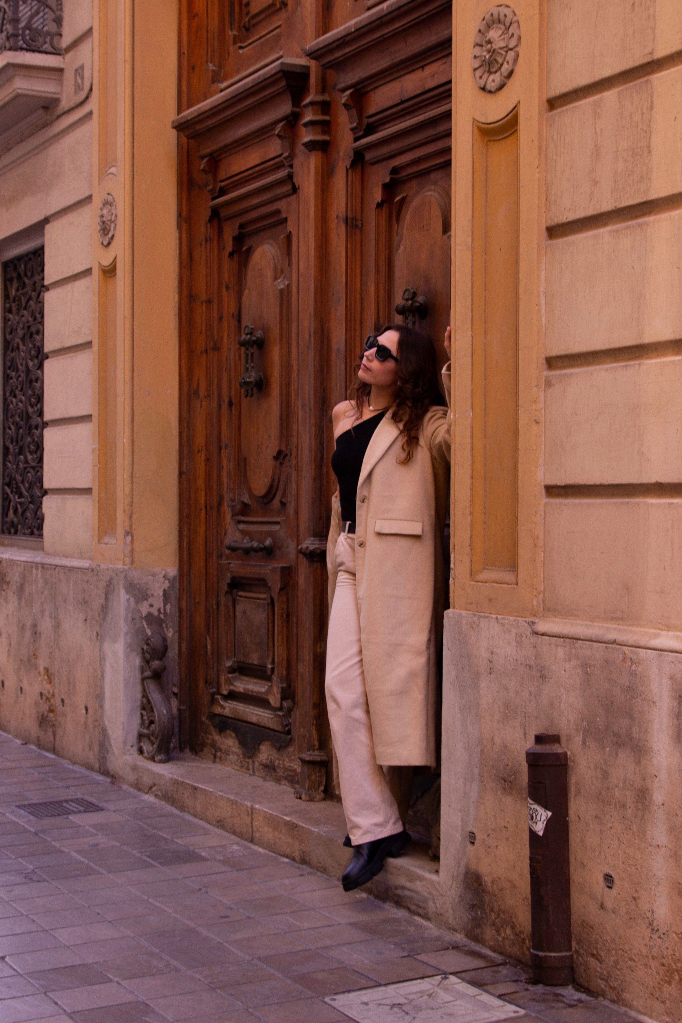 PASEO EN VALENCIA. Fotógrafa Olena Petryk. Realizo sesiones de fotos en Puerto de Sagunto