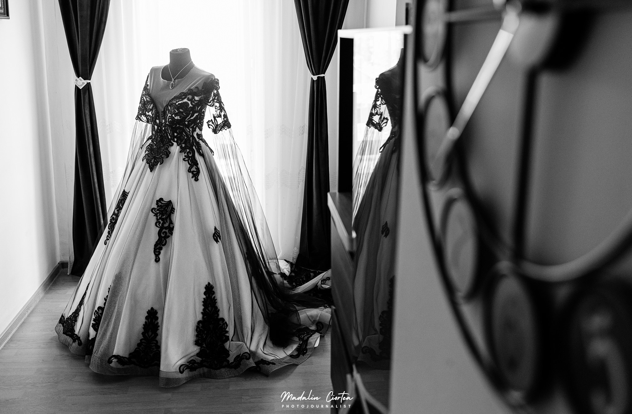 Nunta Diana si Bogdan | Black Wedding | Alba Iulia. Mădălin Ciortea - fotograf de nuntă și de familie | Dream Art Events